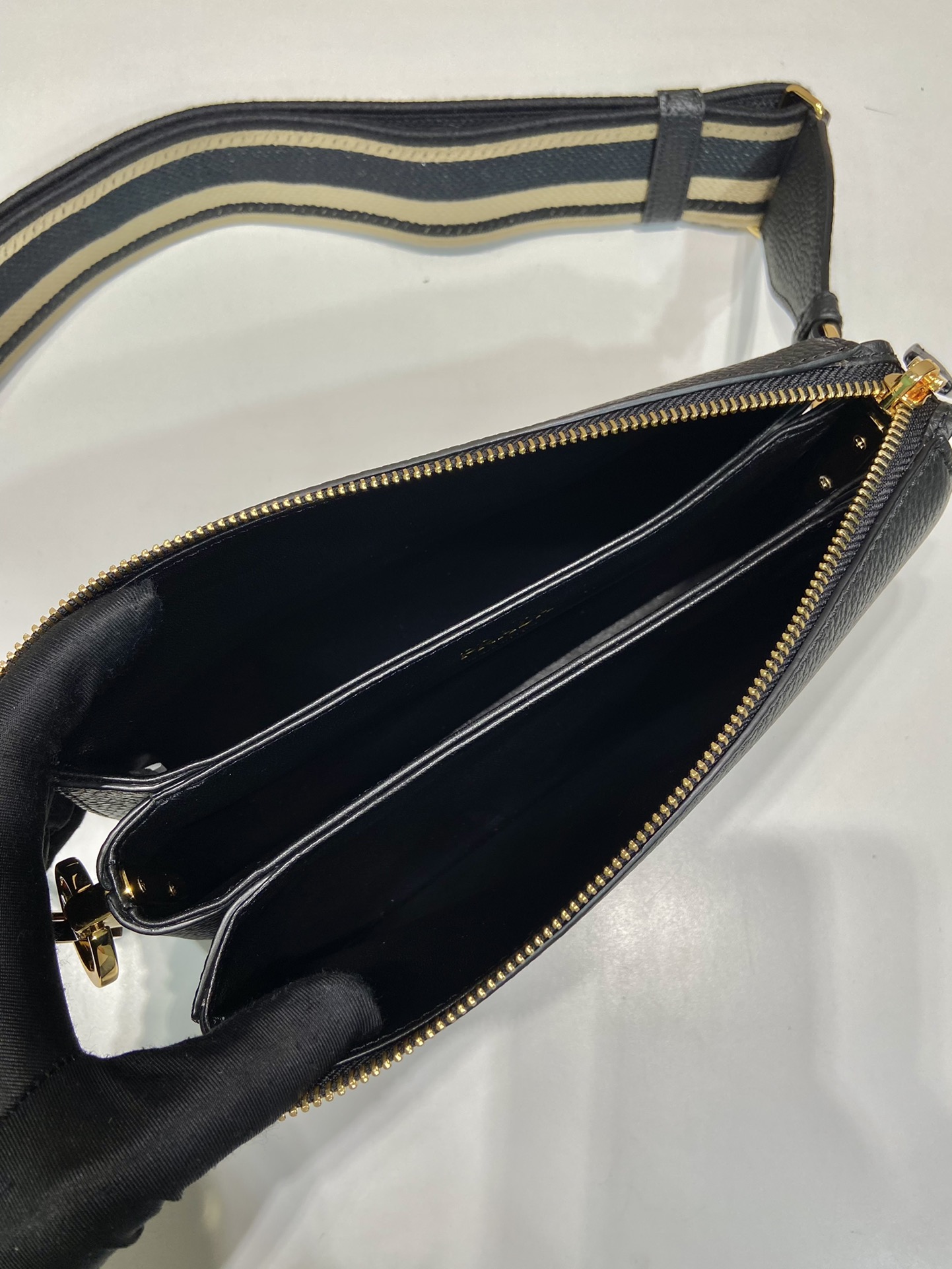 Pra*a leather shoulder bag