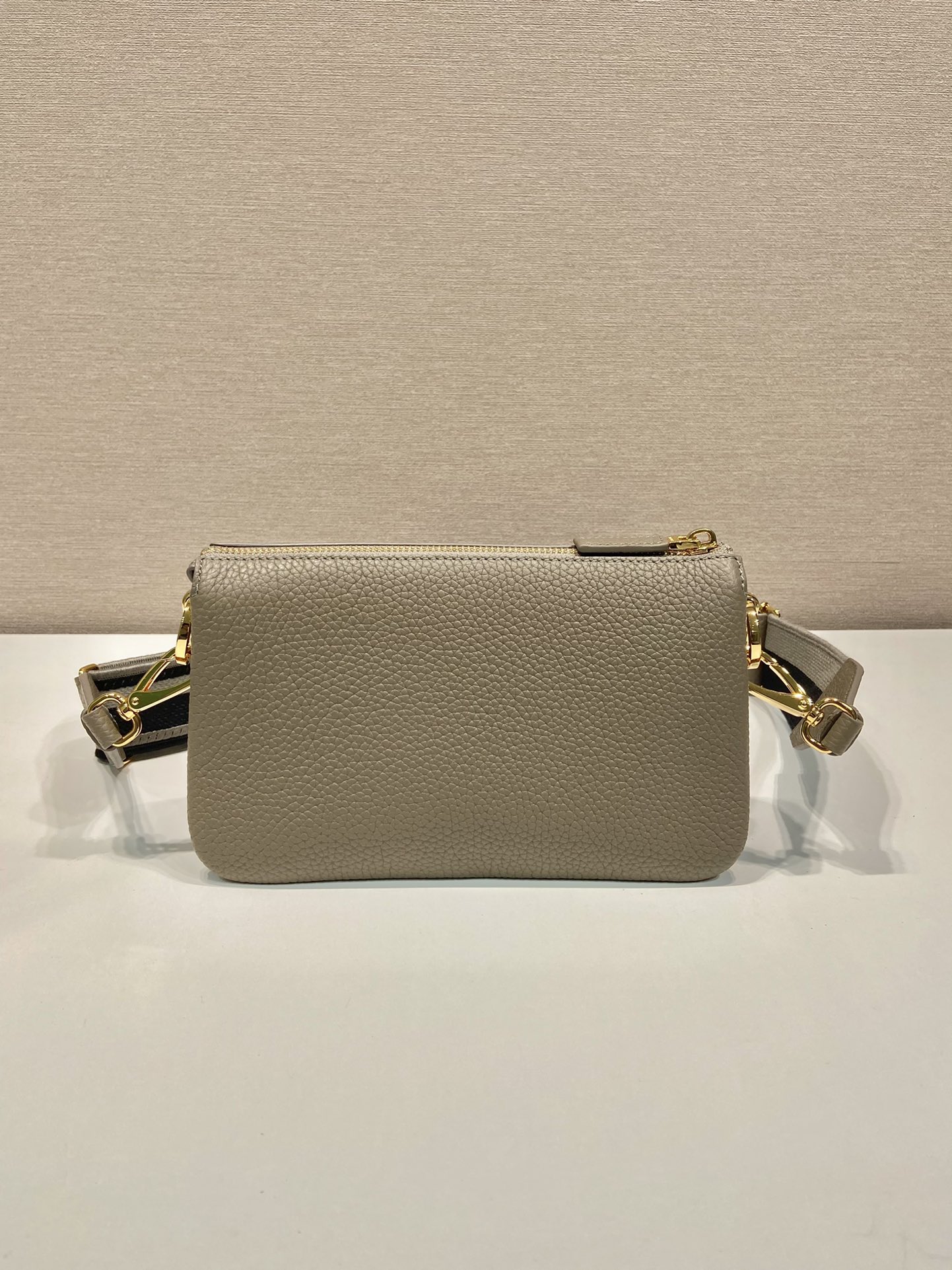 Pra*a leather shoulder bag