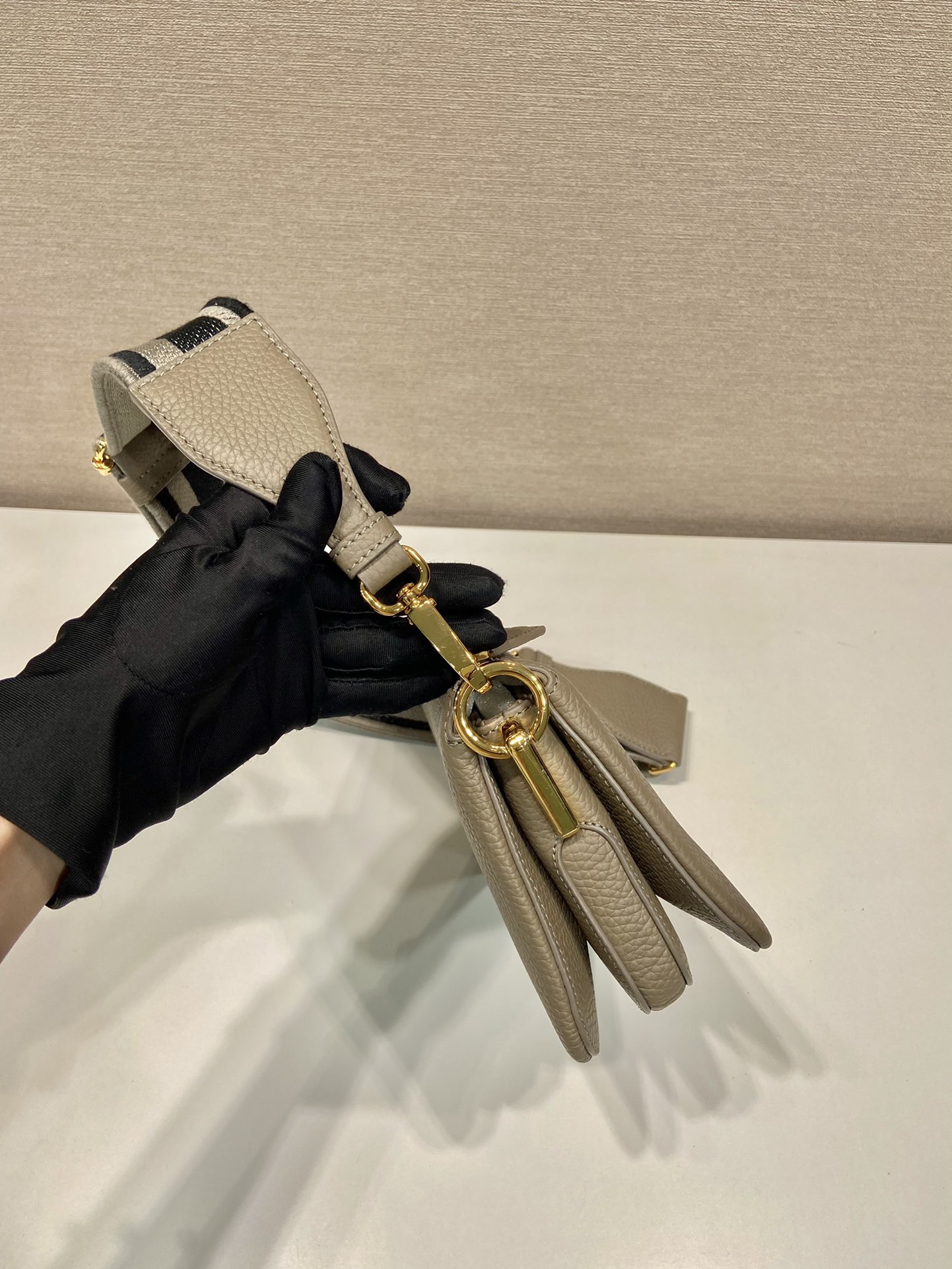 Pra*a leather shoulder bag