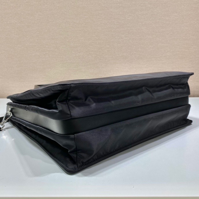 Pra*a black re-nylon tote bag