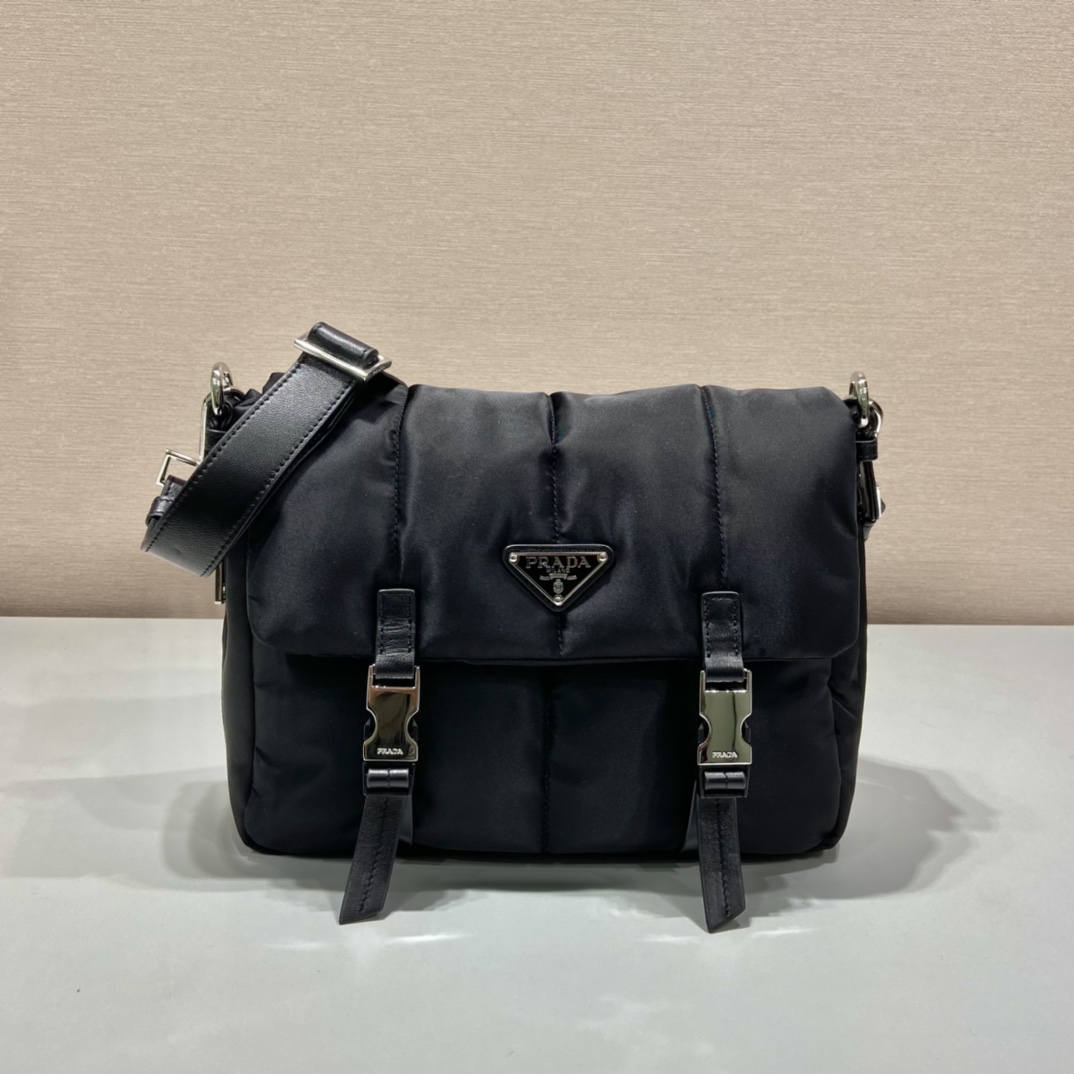 Pra*a re-nylon bag
