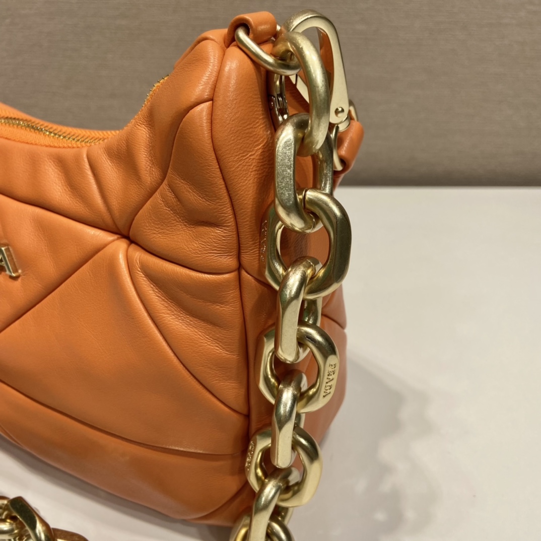 Pra*a leather shoulder bag