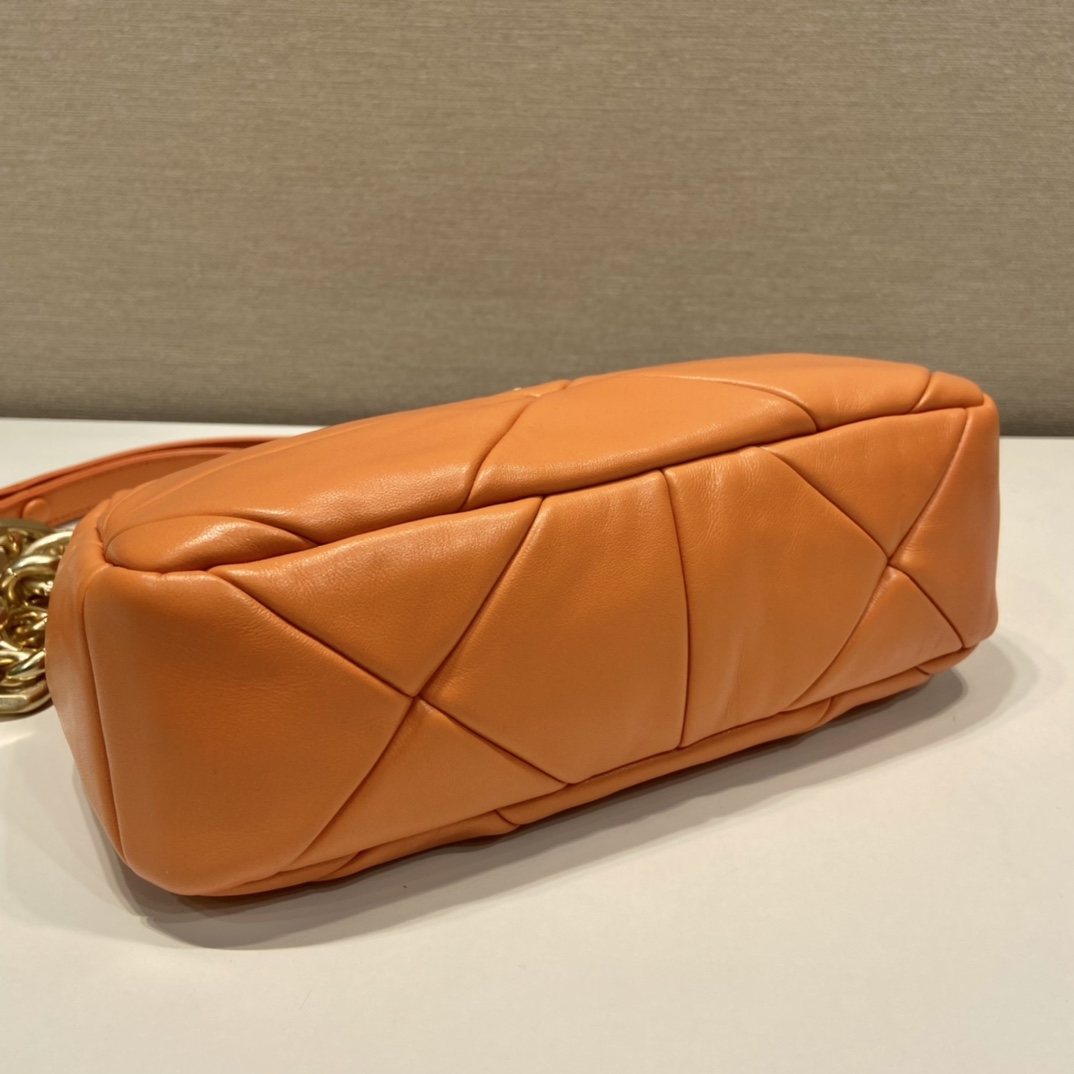 Pra*a leather shoulder bag
