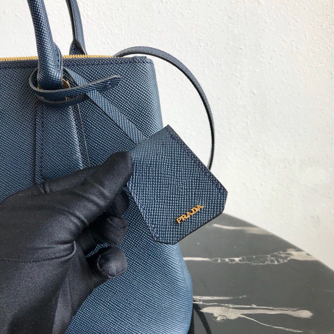 Pra*a galleria saffiano leather bag