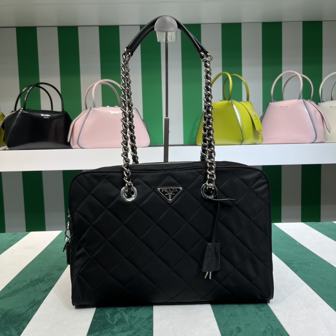 Pra*a handbag