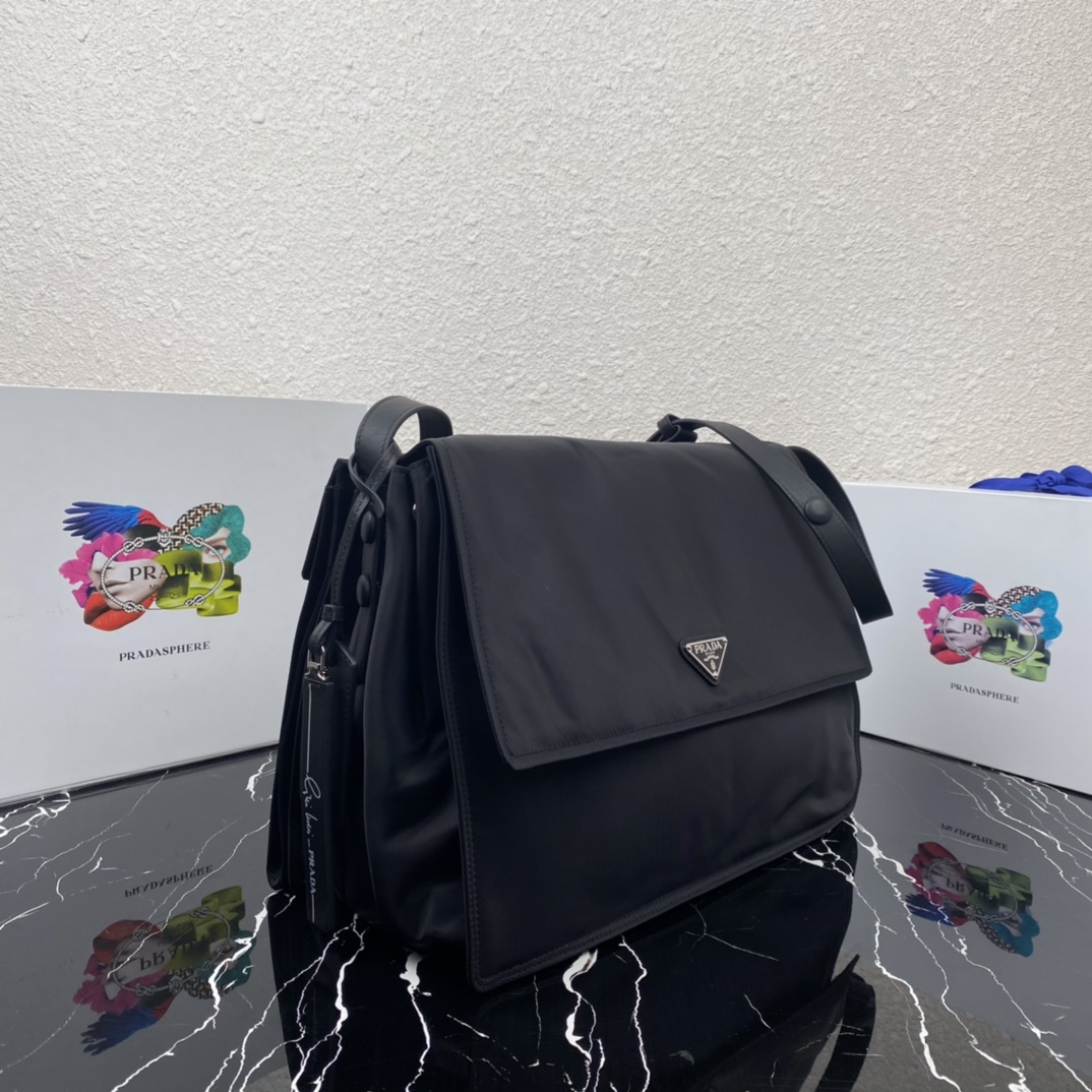 Pra*a black re-nylon large padded shoulder bag