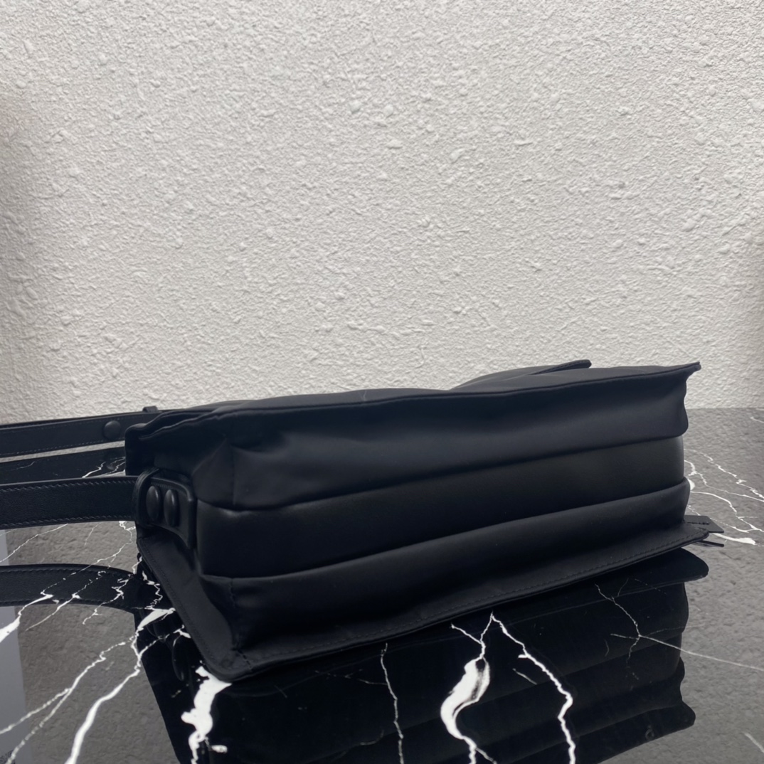 Pra*a black small padded re-nylon shoulder bag
