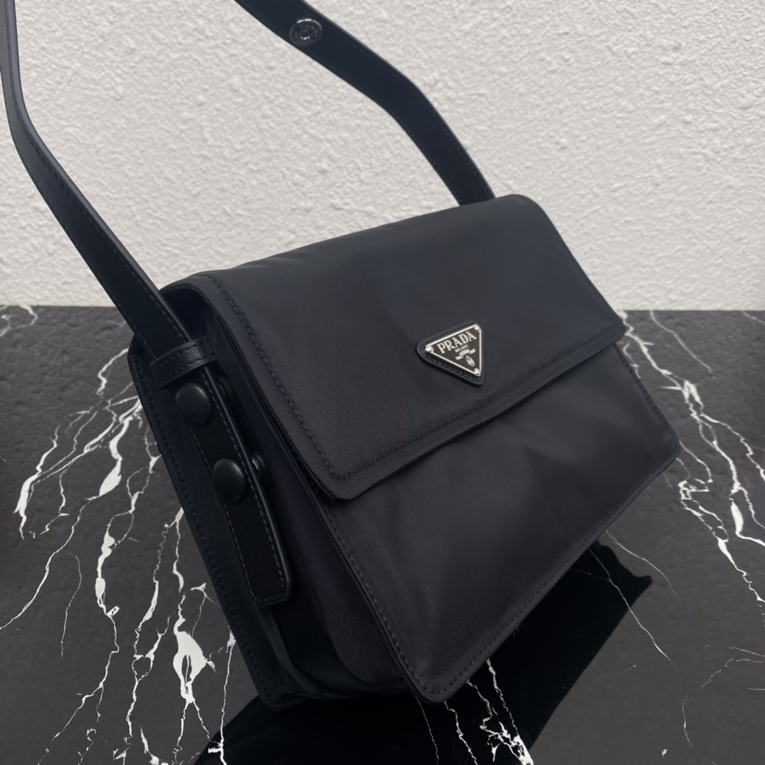 Pra*a black small padded re-nylon shoulder bag