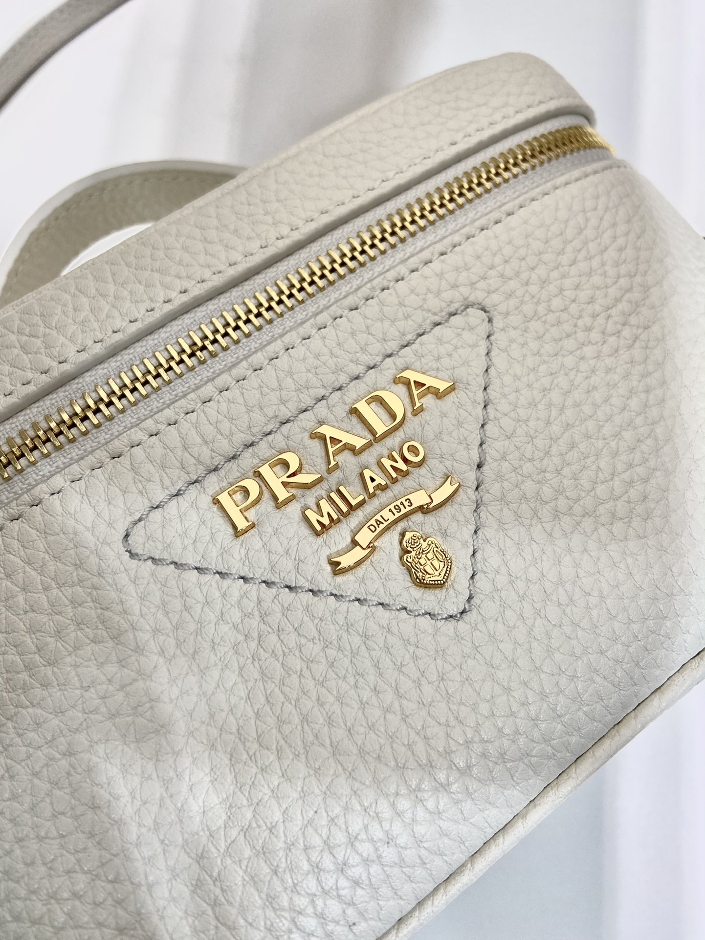 Pra*a leather mini-bag