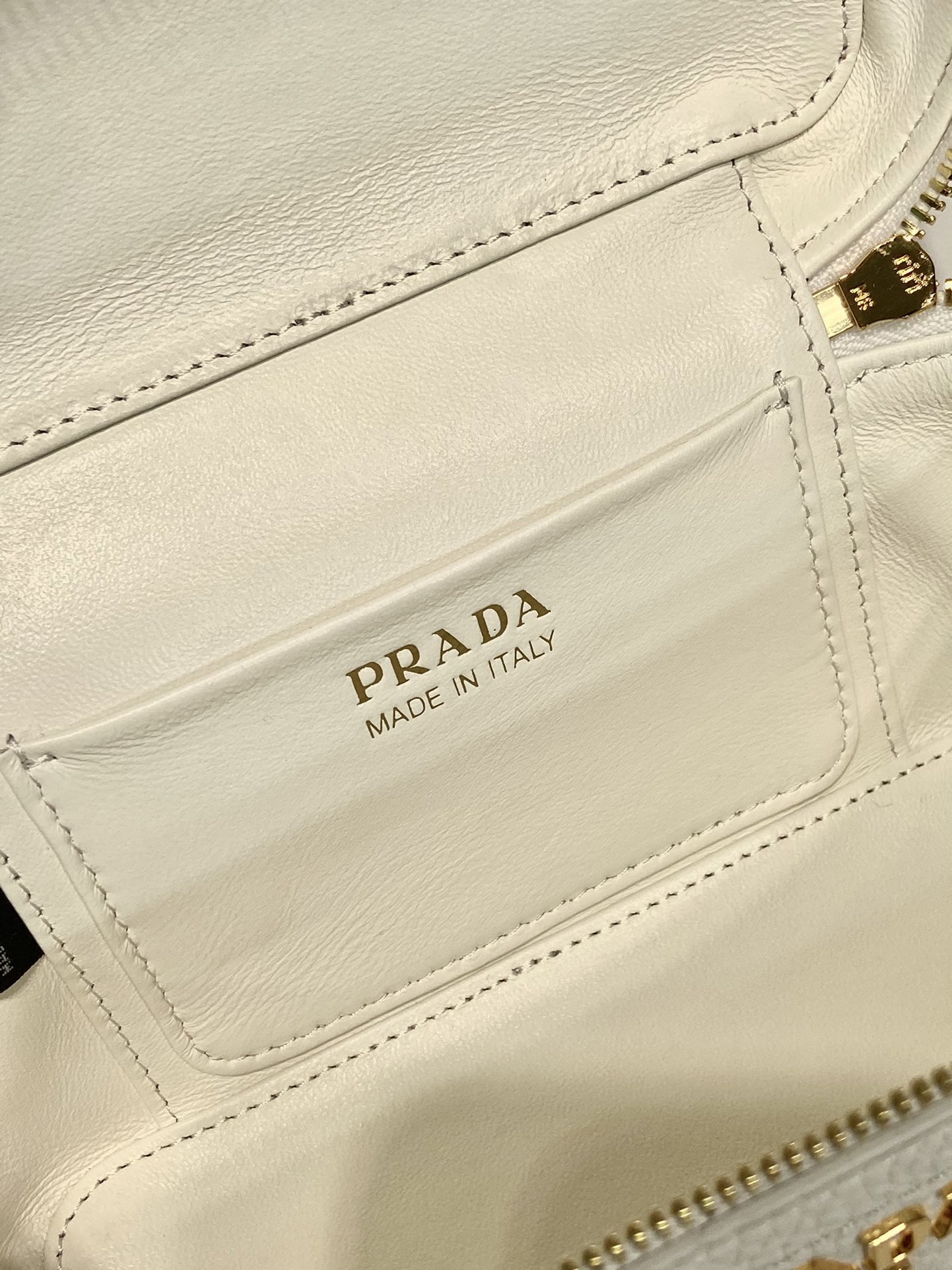 Pra*a leather mini-bag