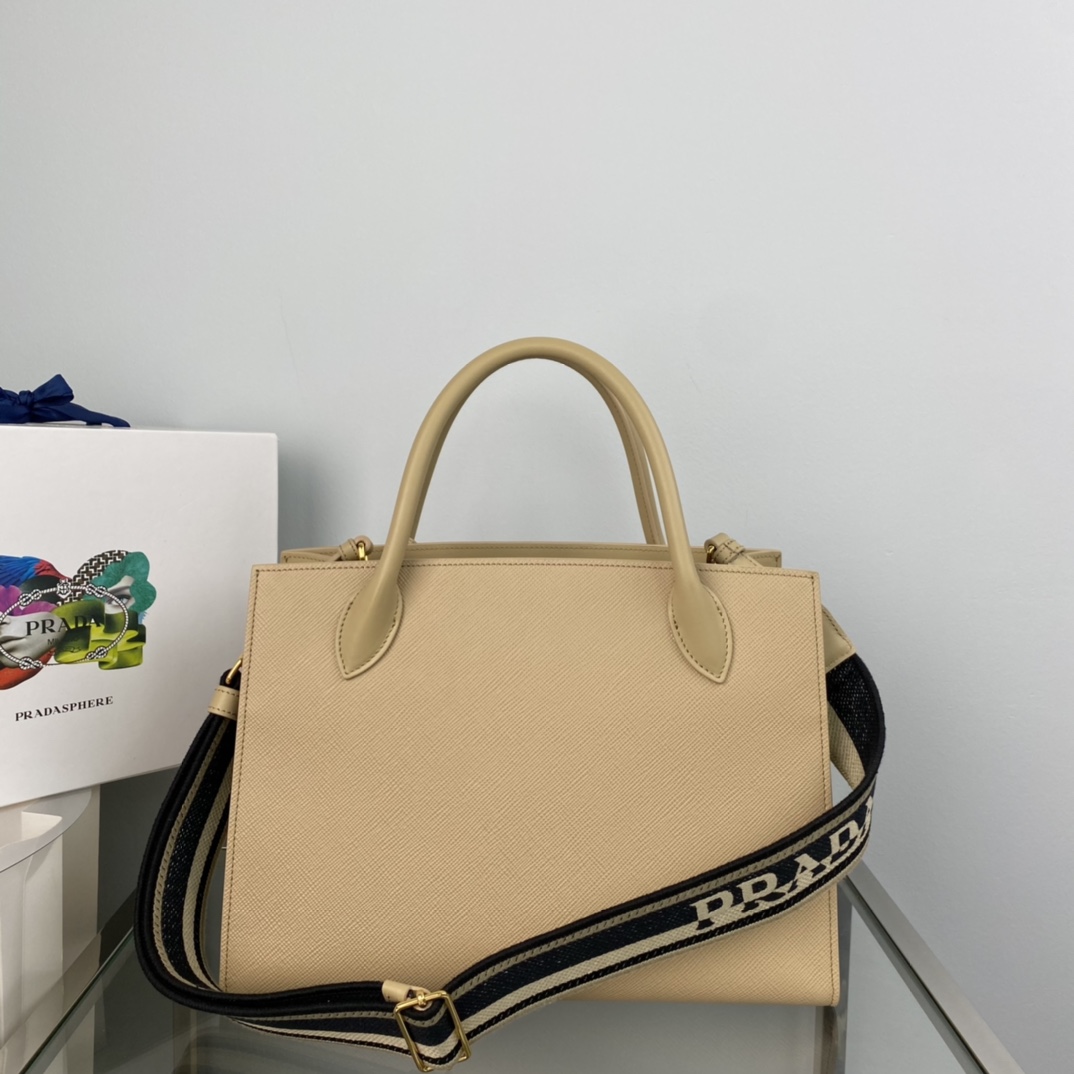 Pra*a monochrome medium saffiano bag