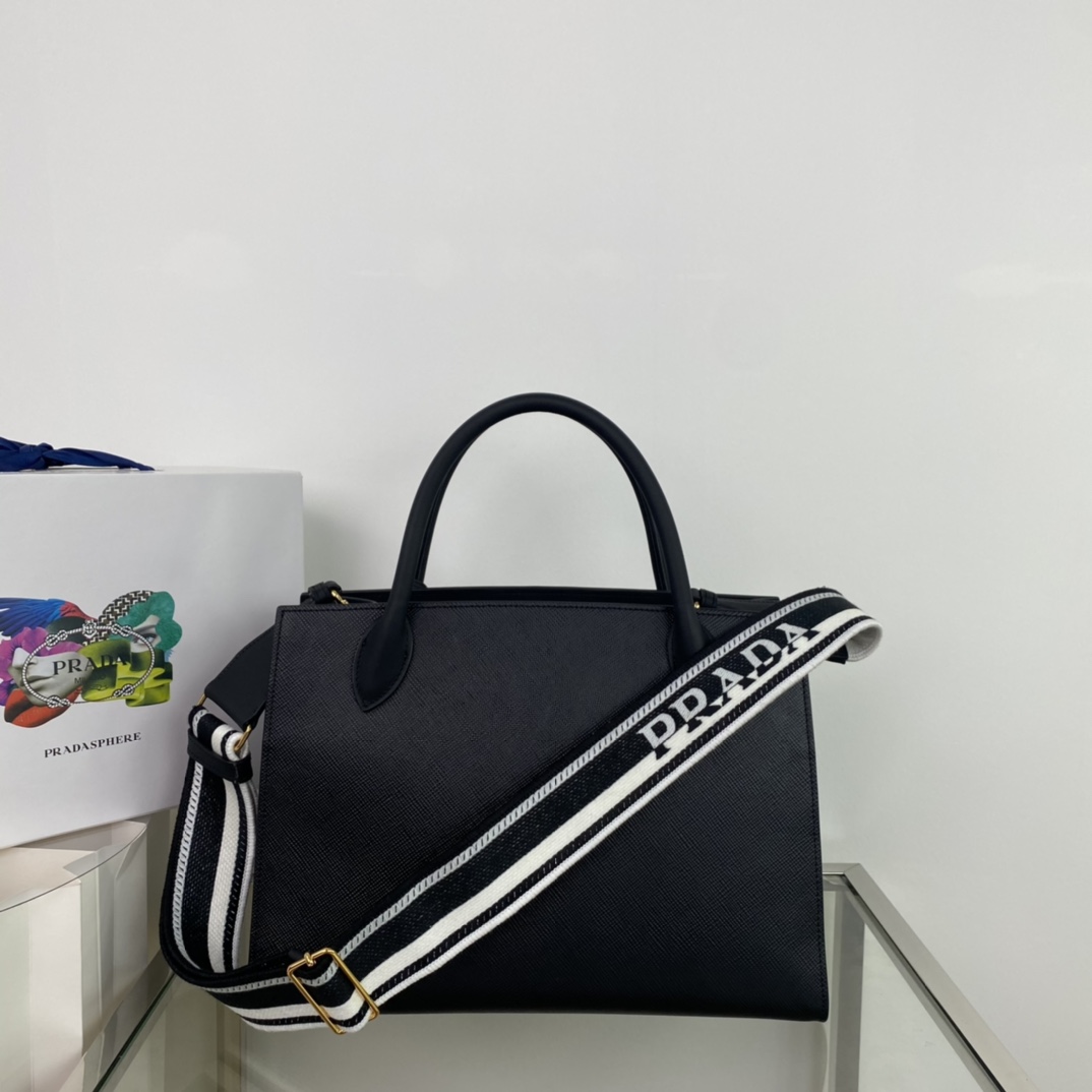 Pra*a monochrome medium saffiano bag
