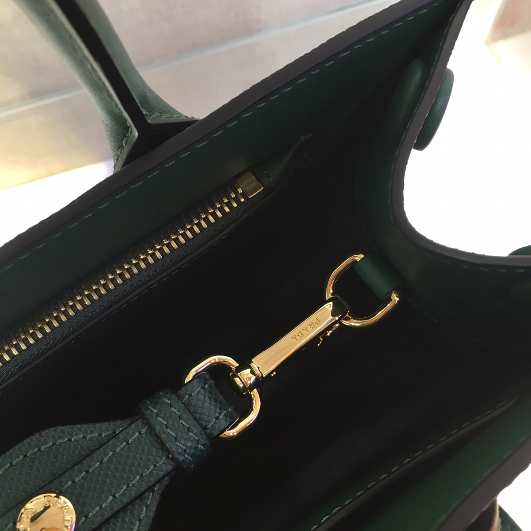 Pra*a monochrome medium saffiano bag