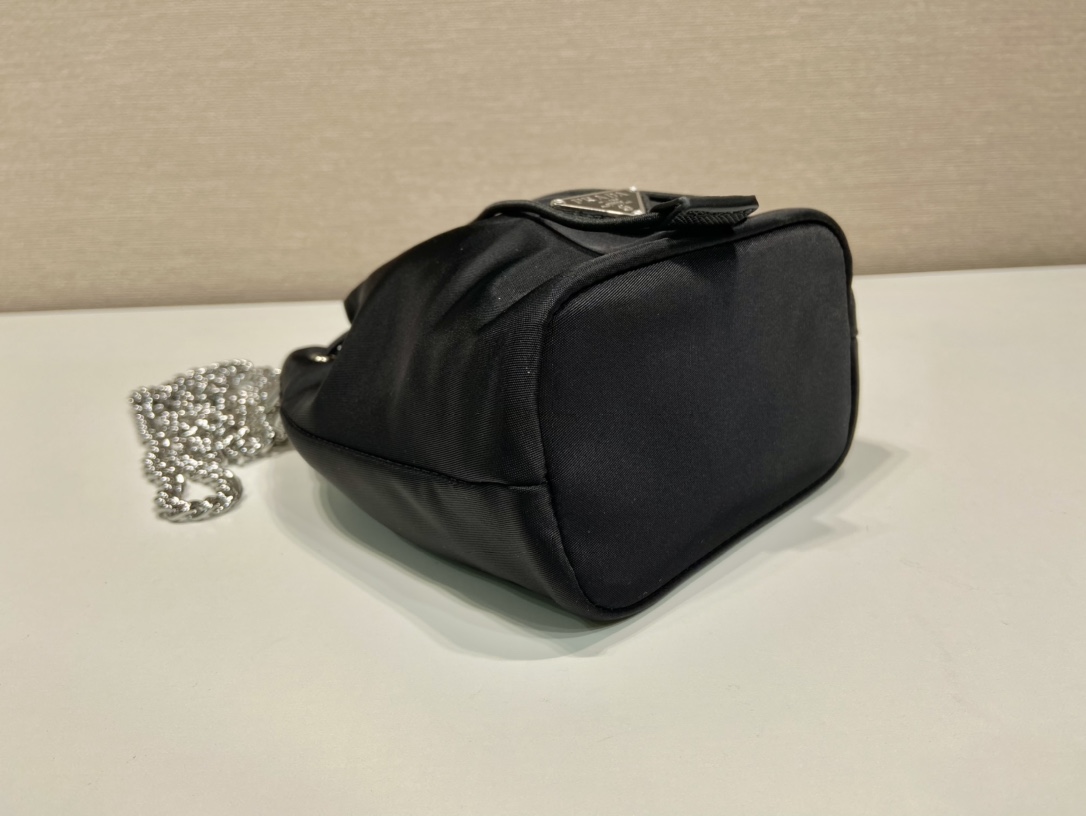Pra*a mini bucket bag