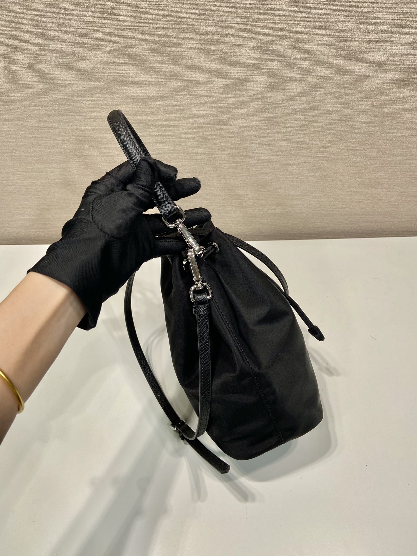 Pra*a bucket bag