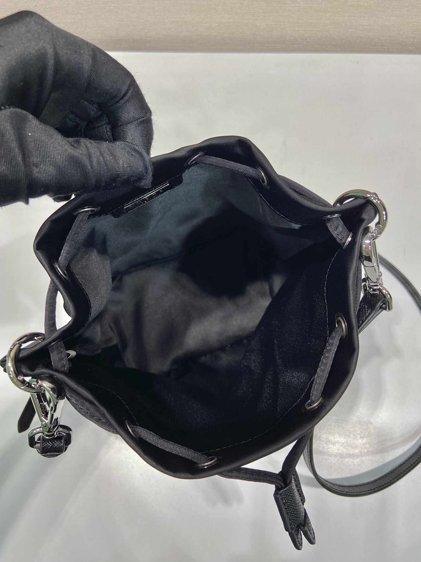 Pra*a bucket bag