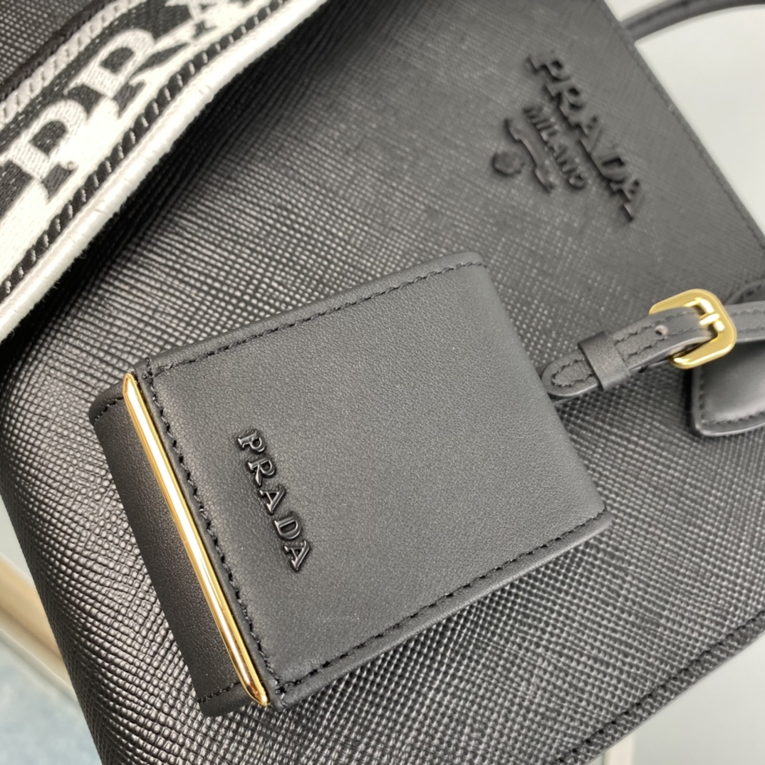 Pra*a monochrome small saffiano bag