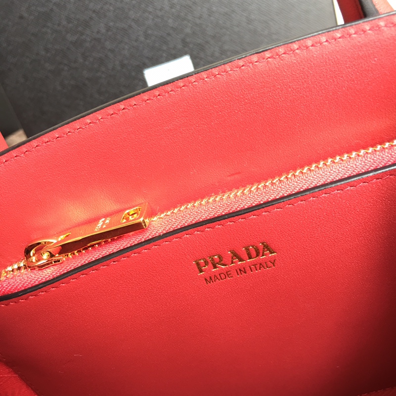 Pra*a monochrome small saffiano bag