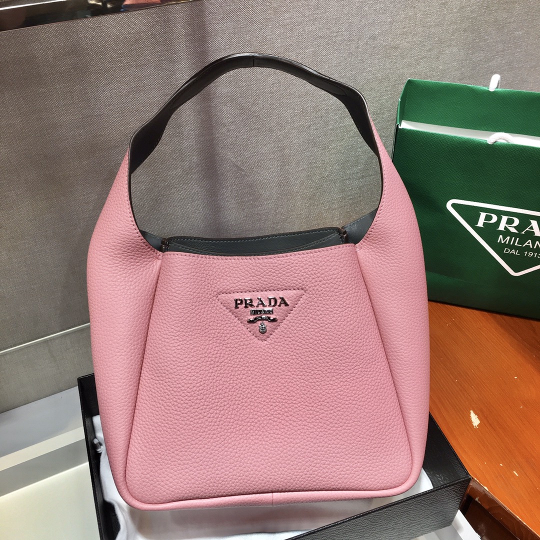 Pra*a leather handbag