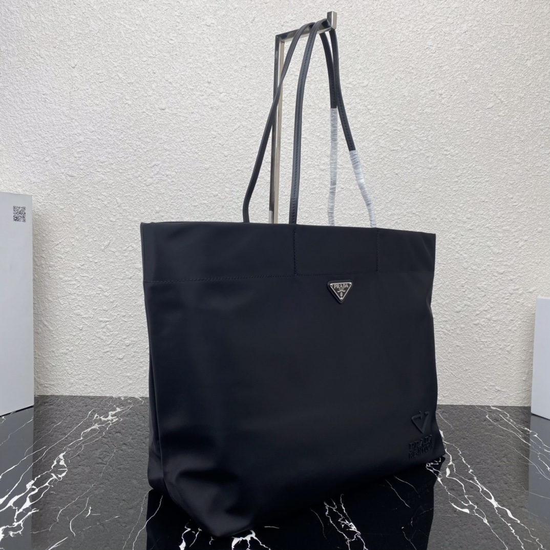 Pra*a re-nylon and saffiano leather tote bag