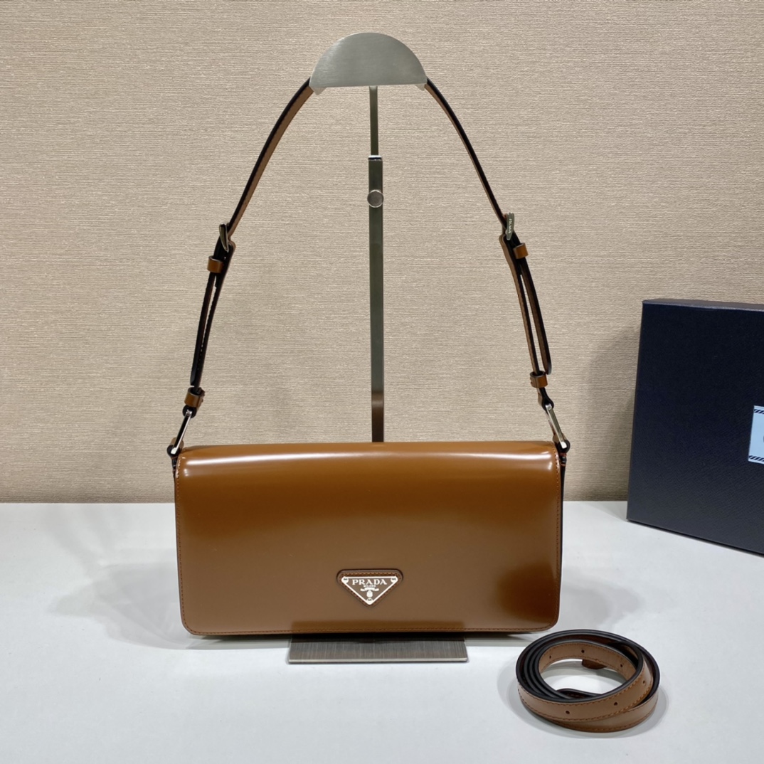 Pra*a brushed leather Pra*a femme bag