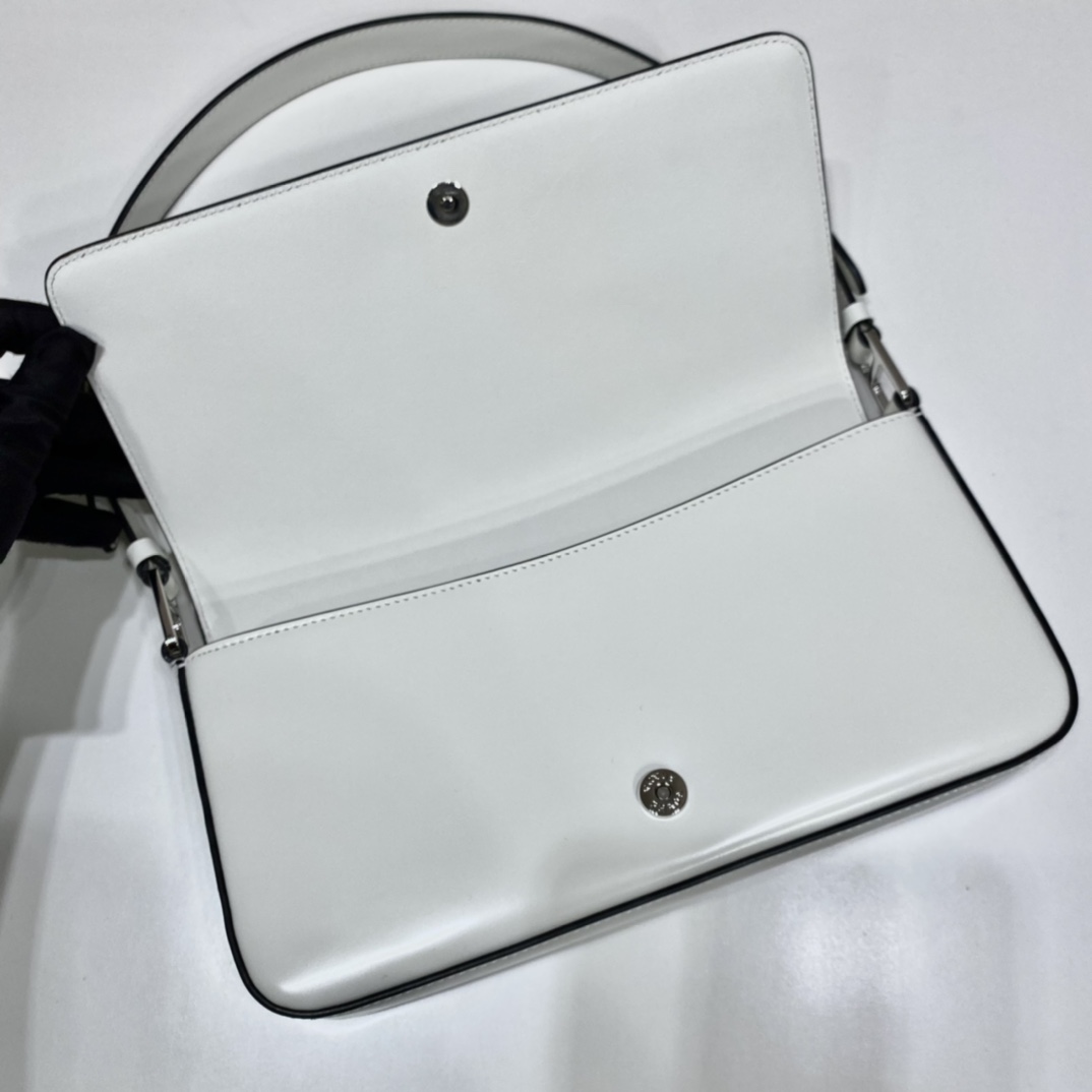 Pra*a brushed leather Pra*a femme bag