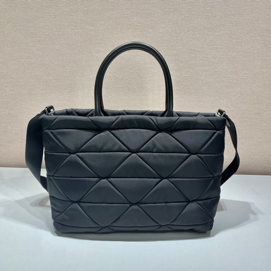 Pra*a black re-nylon medium padded tote