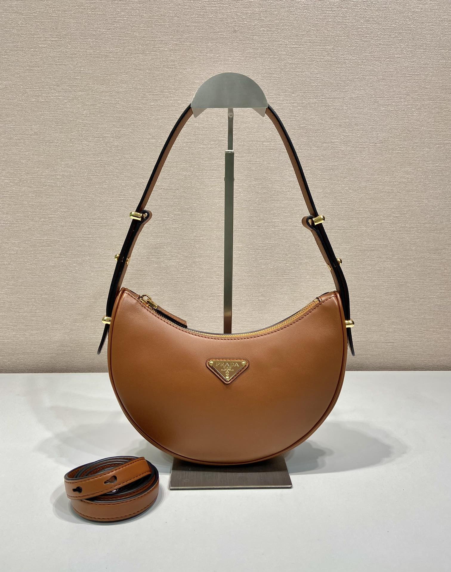 Pra*a arqué leather shoulder bag