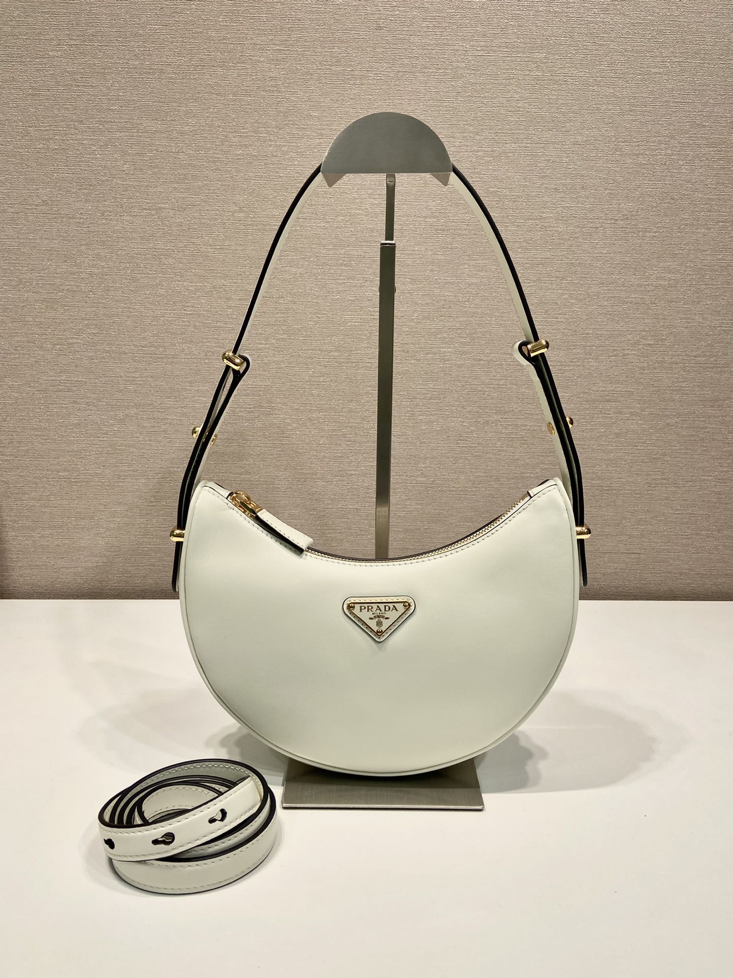 Pra*a arqué leather shoulder bag