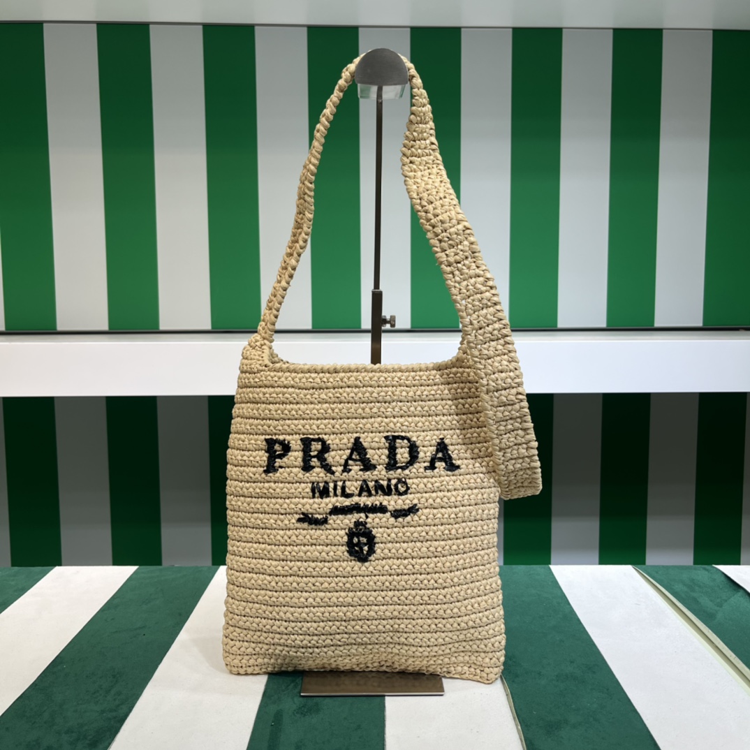 Pra*a crochet bag