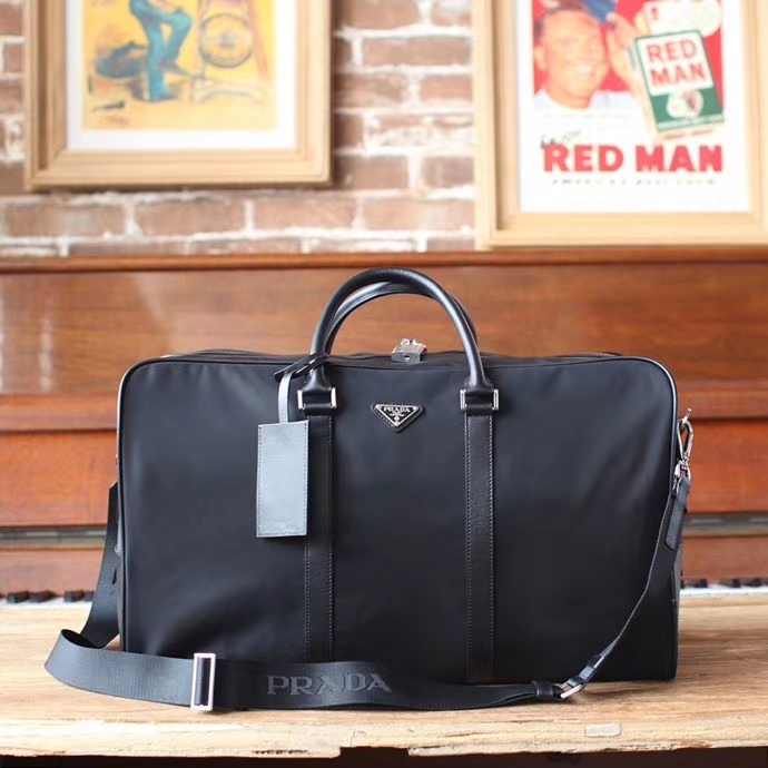 Pra*a nylon duffle bag in black