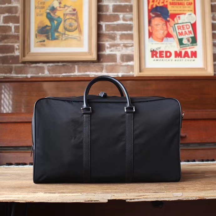 Pra*a nylon duffle bag in black