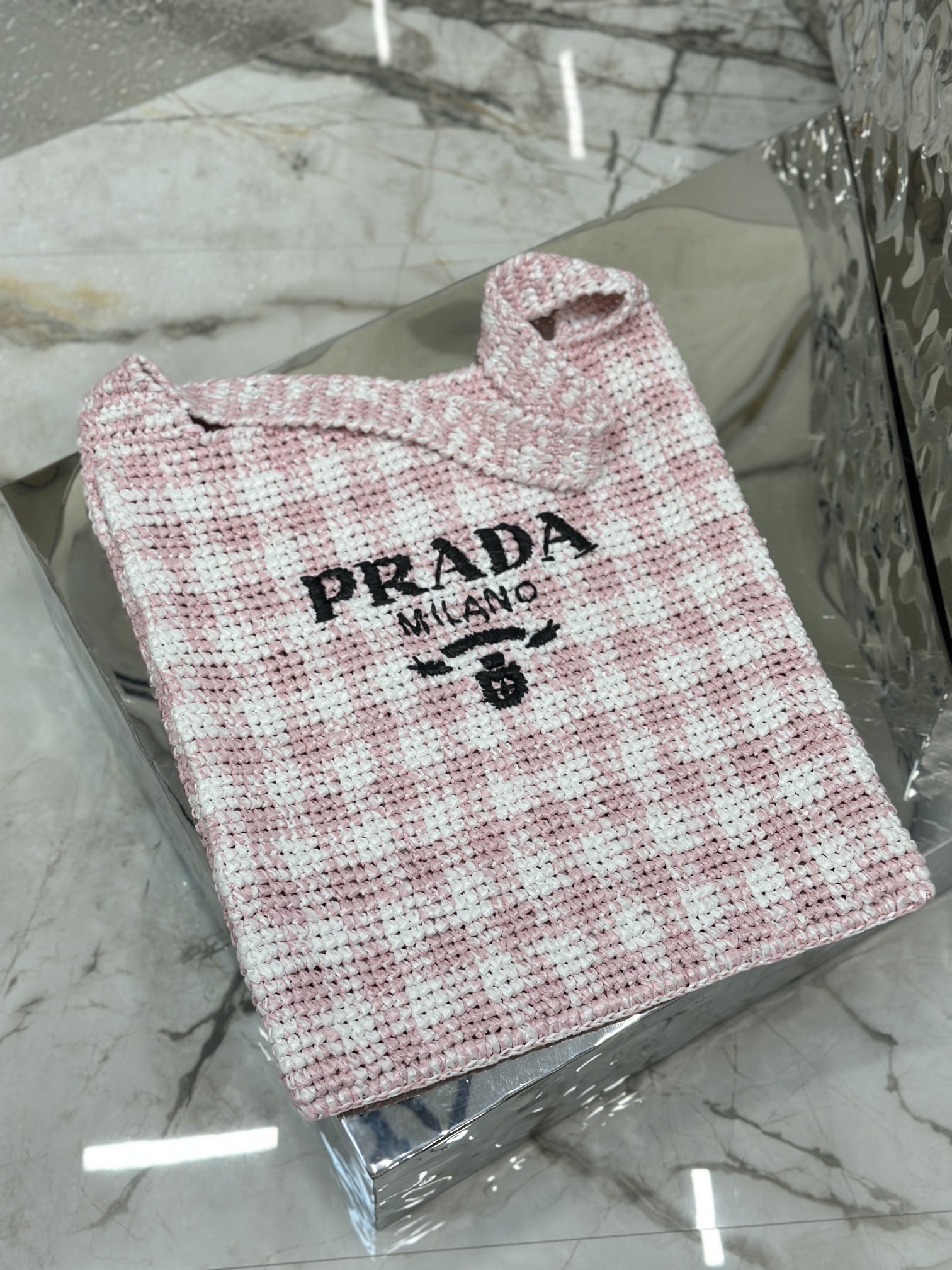 Pra*a crochet tote bag