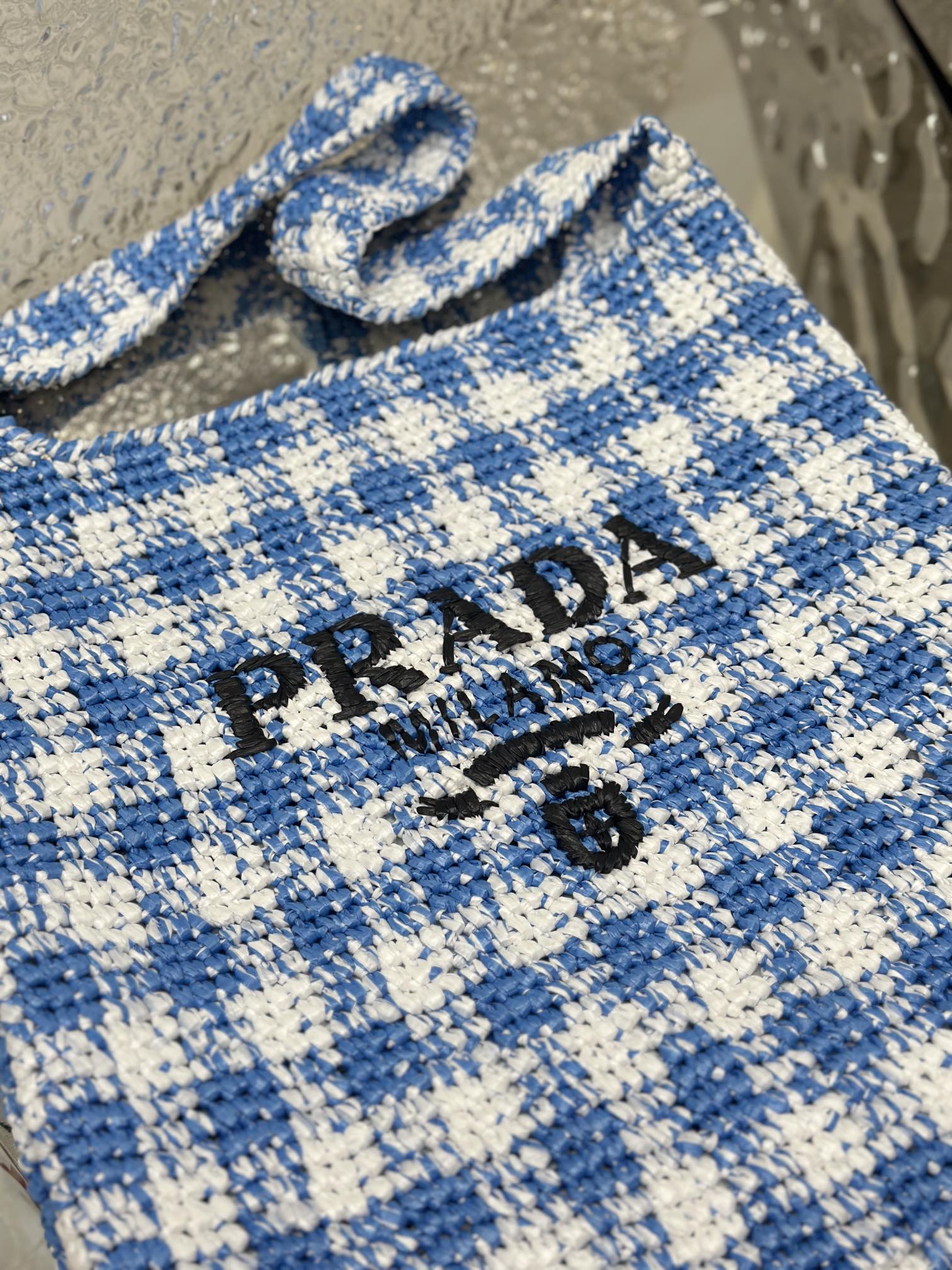 Pra*a crochet tote bag