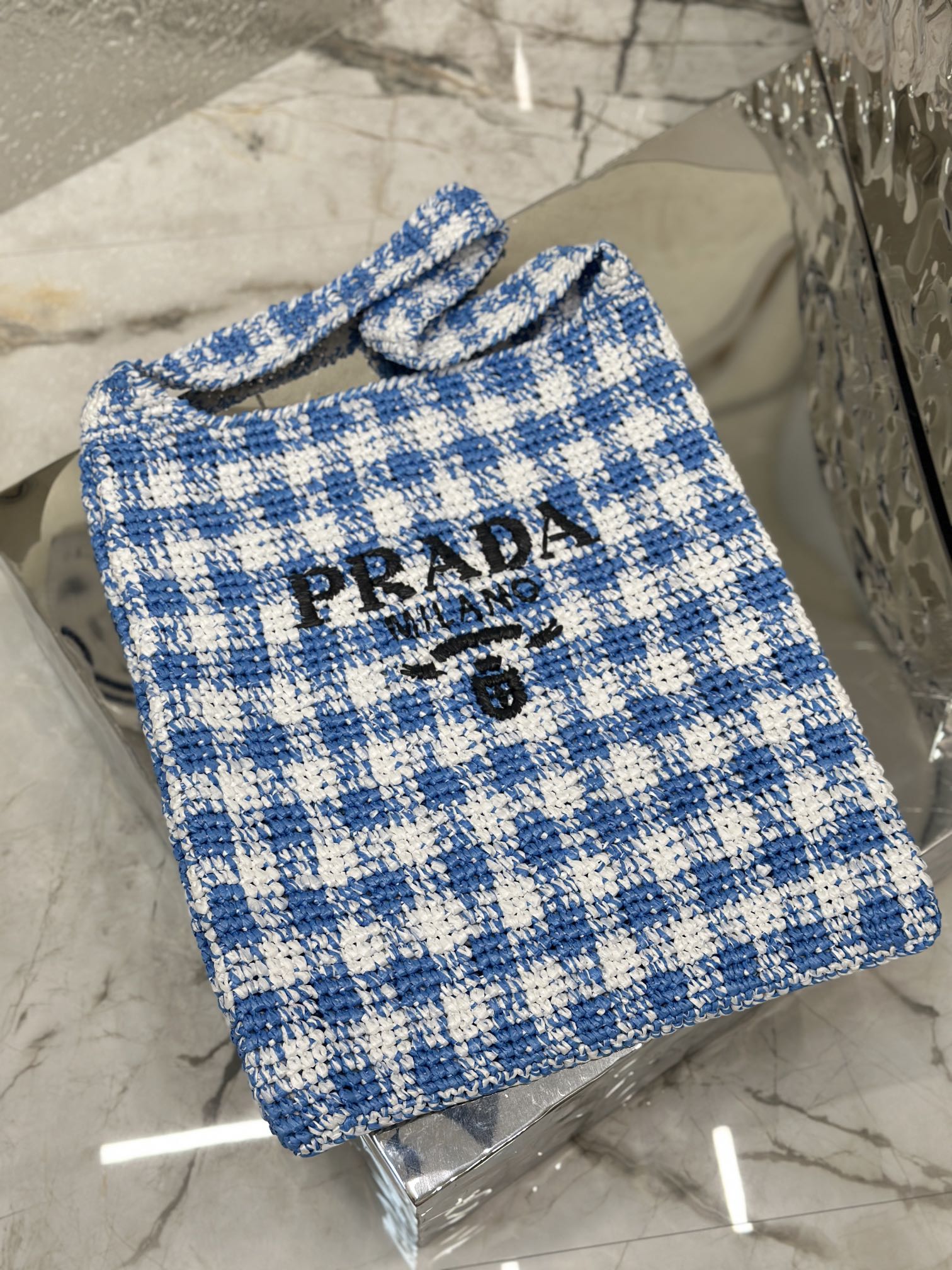 Pra*a crochet tote bag