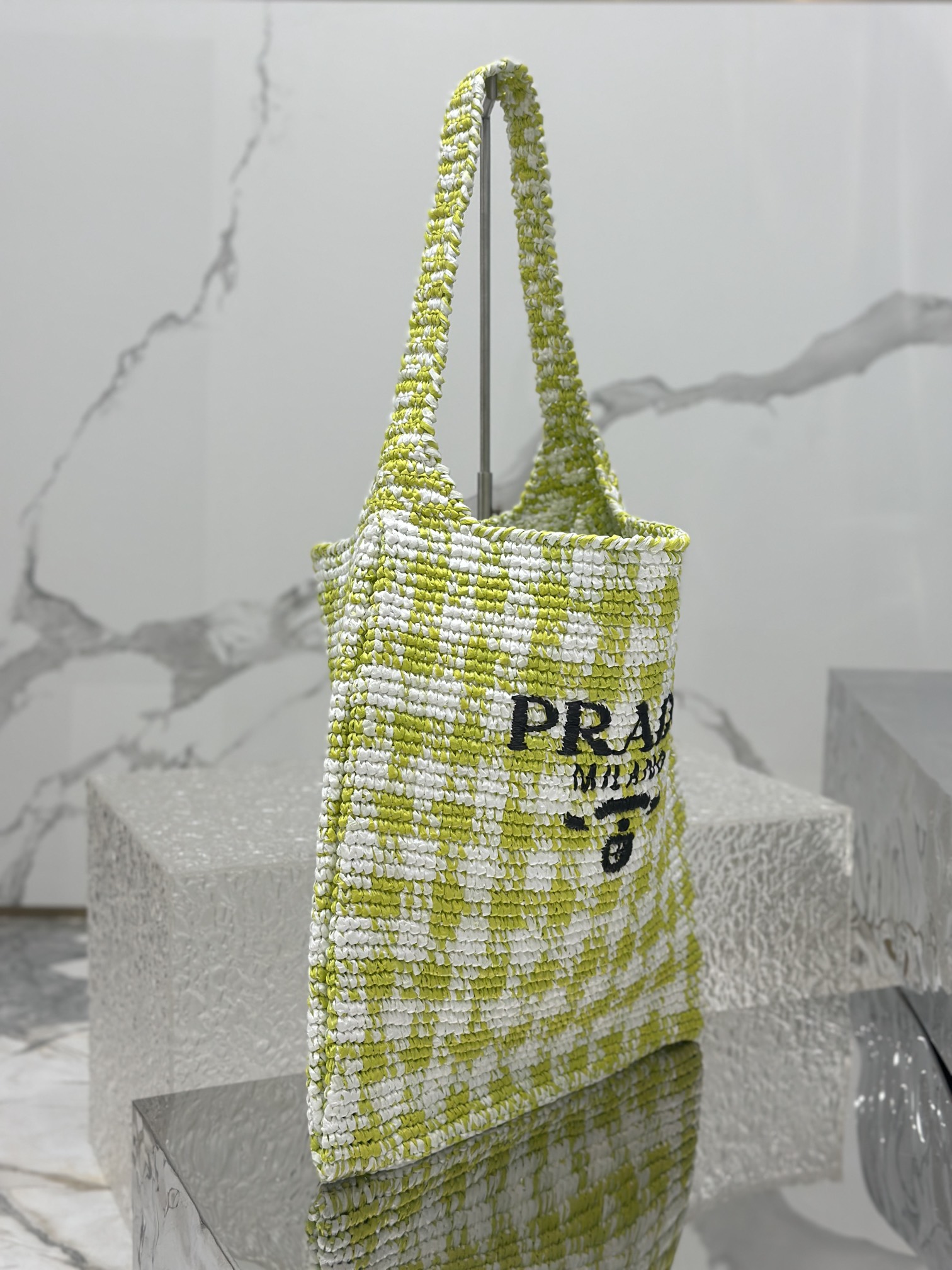 Pra*a crochet tote bag