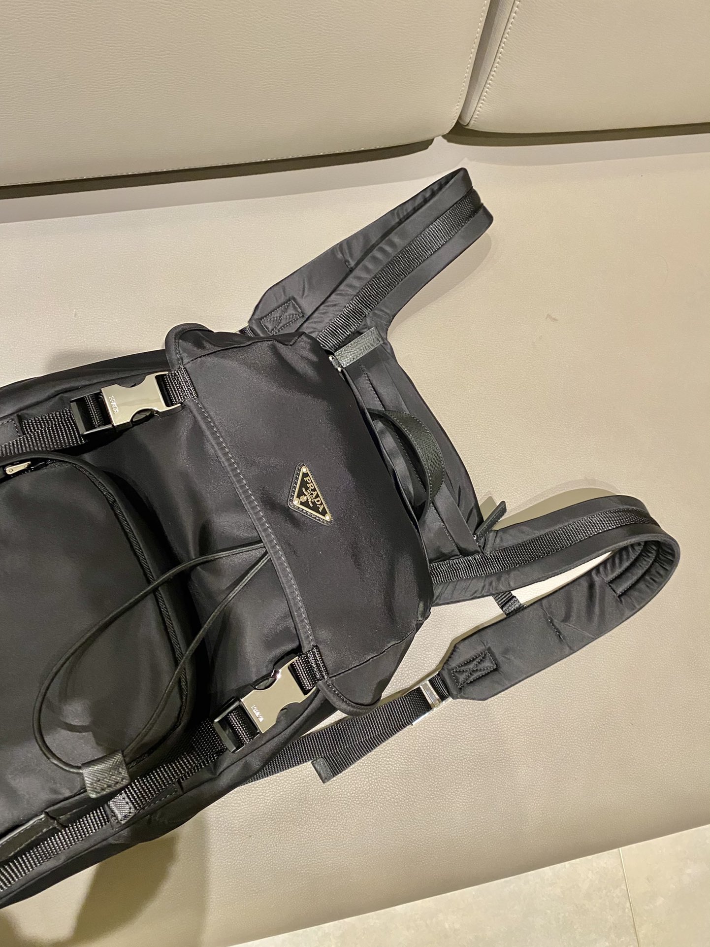 Pra*a  backpack