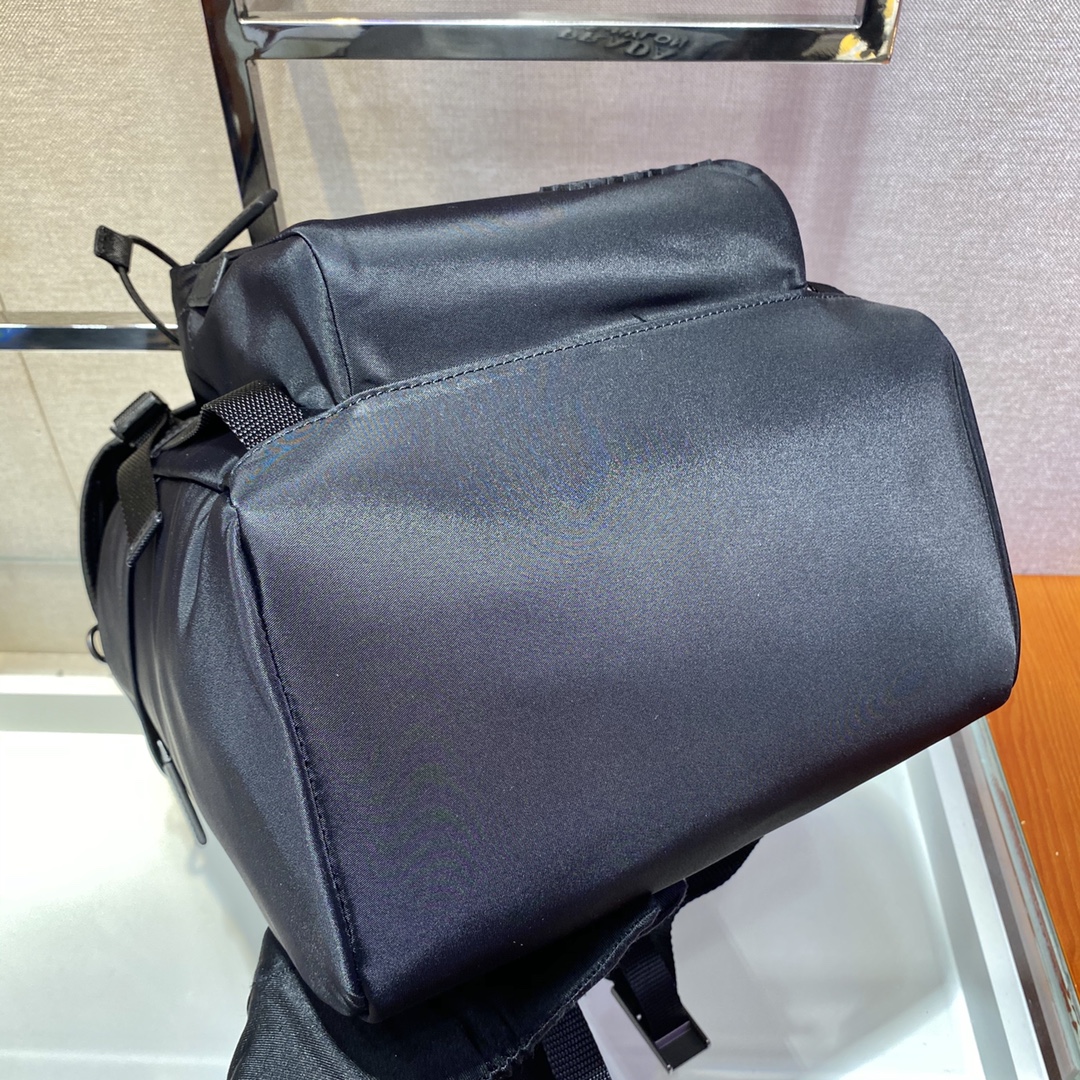 Pra*a  backpack
