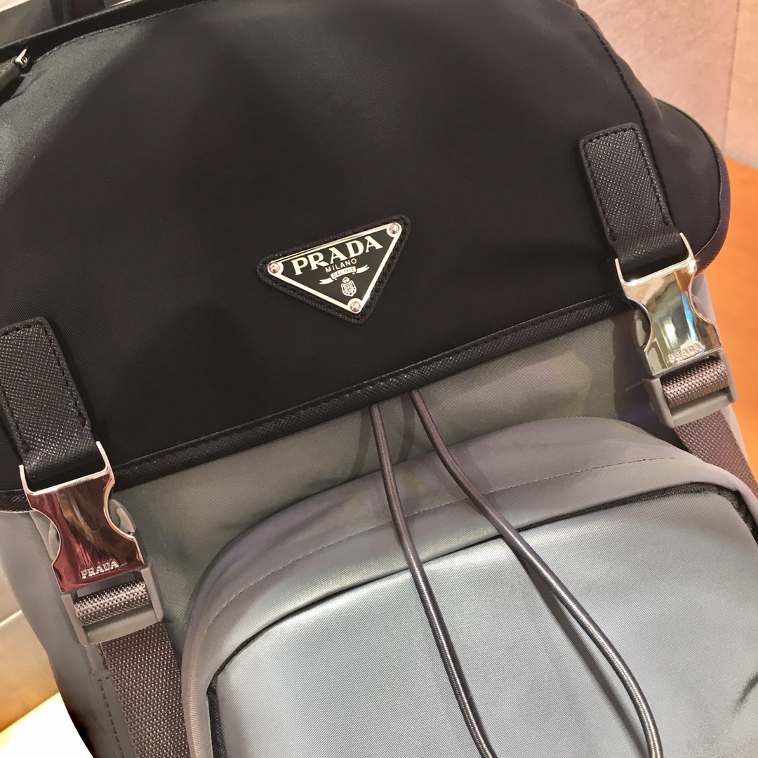Pra*a backpack
