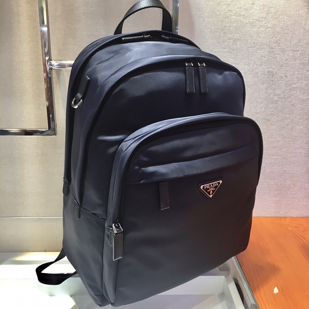 Pra*a saffiano backpack