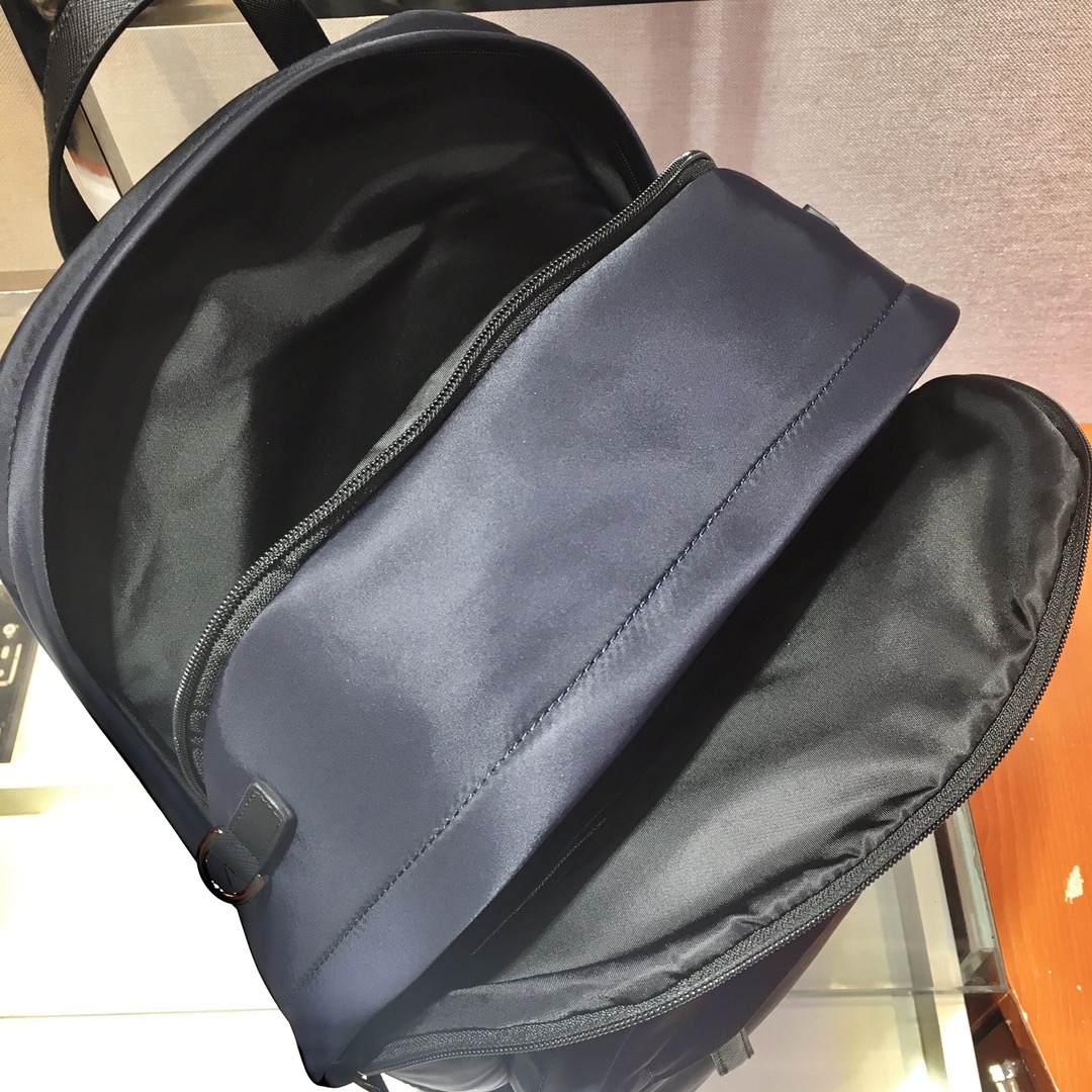 Pra*a saffiano backpack