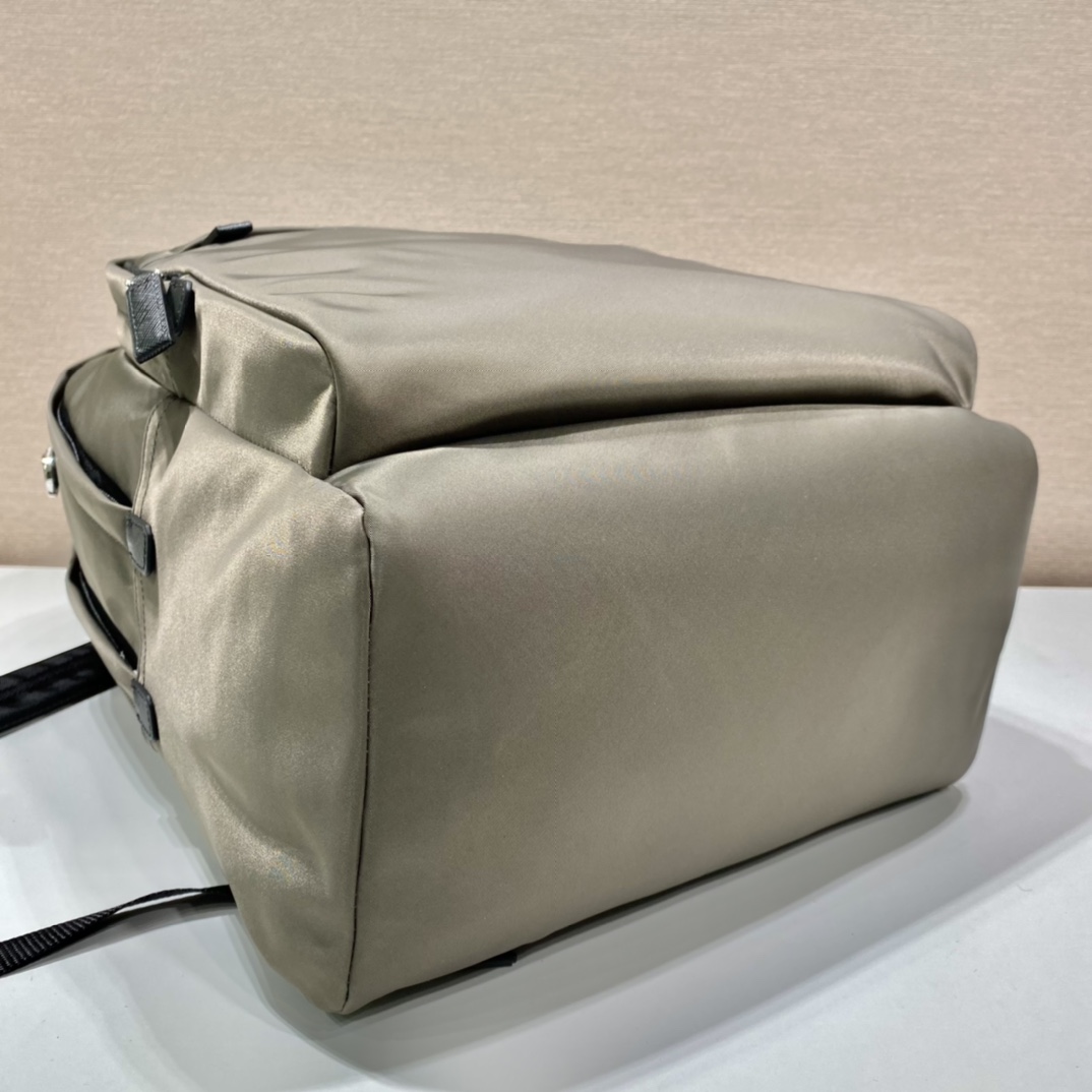 Pra*a saffiano backpack