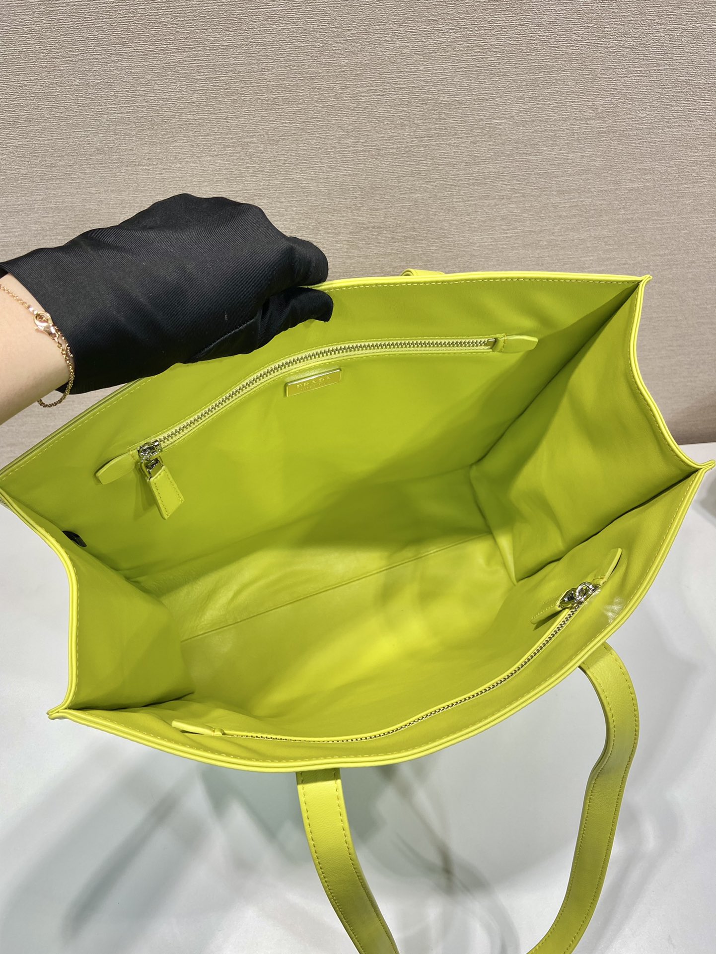 Pra*a medium antique nappa leather tote bag