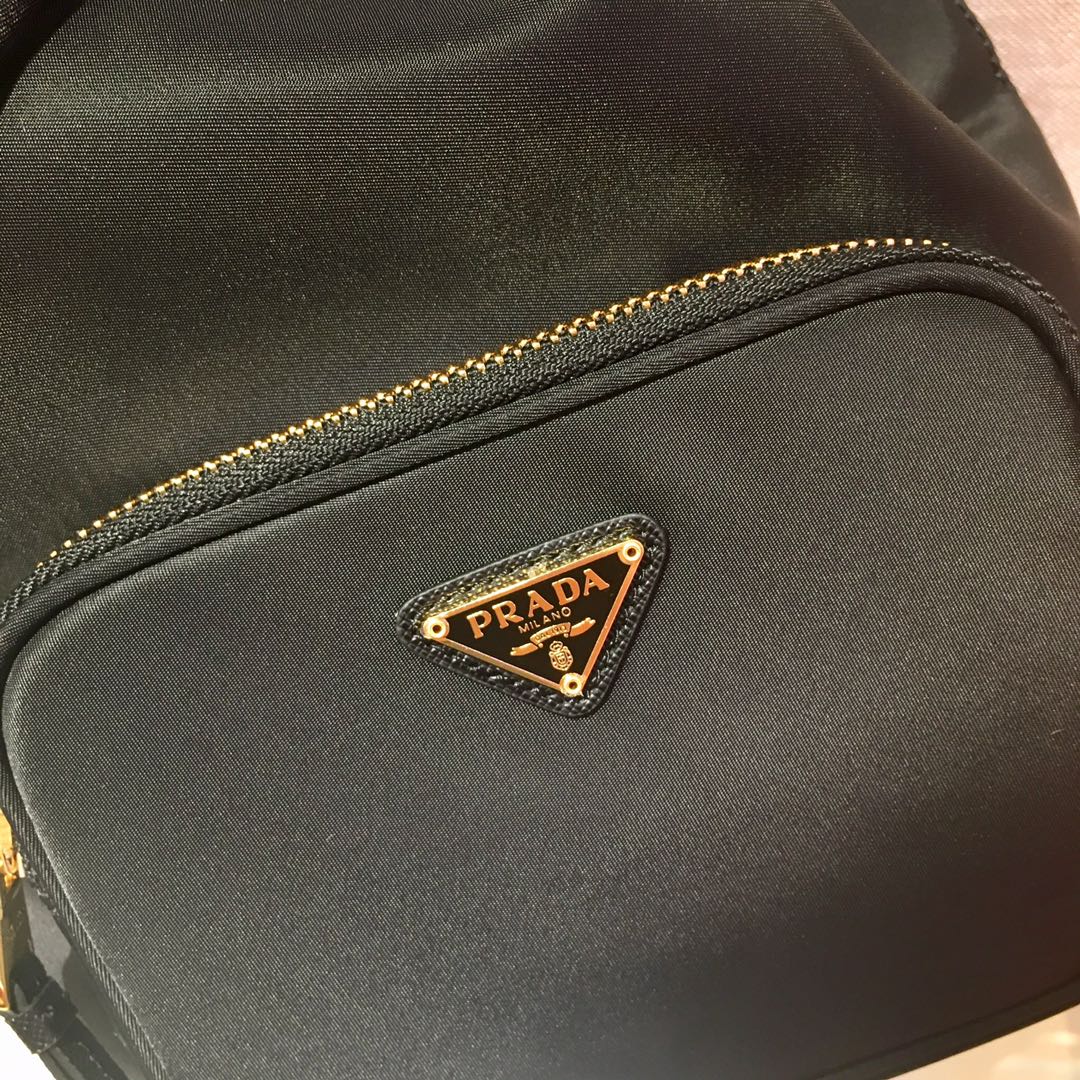 Pra*a jacquard drawstring shoulder bag