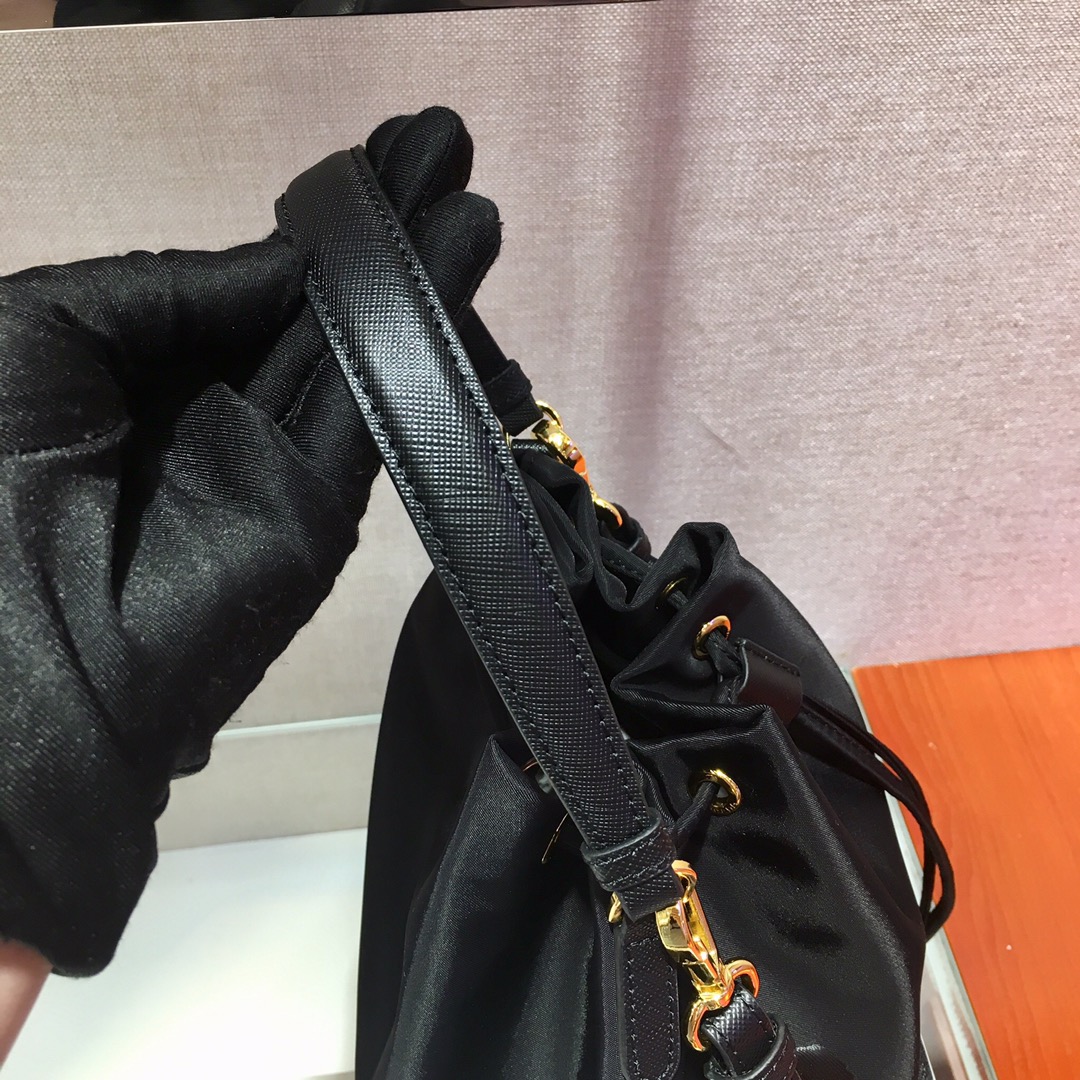 Pra*a jacquard drawstring shoulder bag