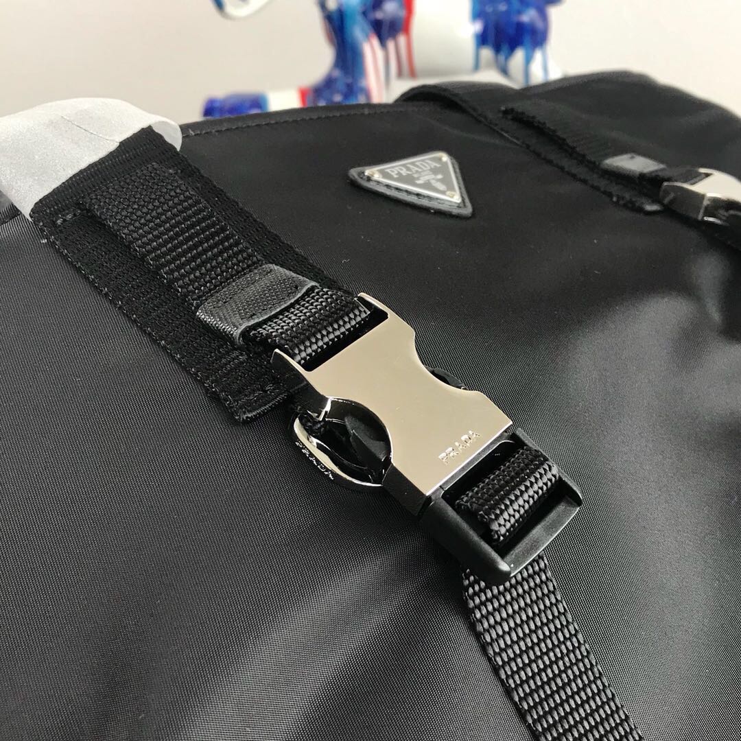 Pra*a nylon tote bag