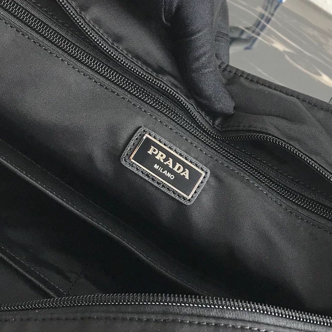 Pra*a nylon tote bag