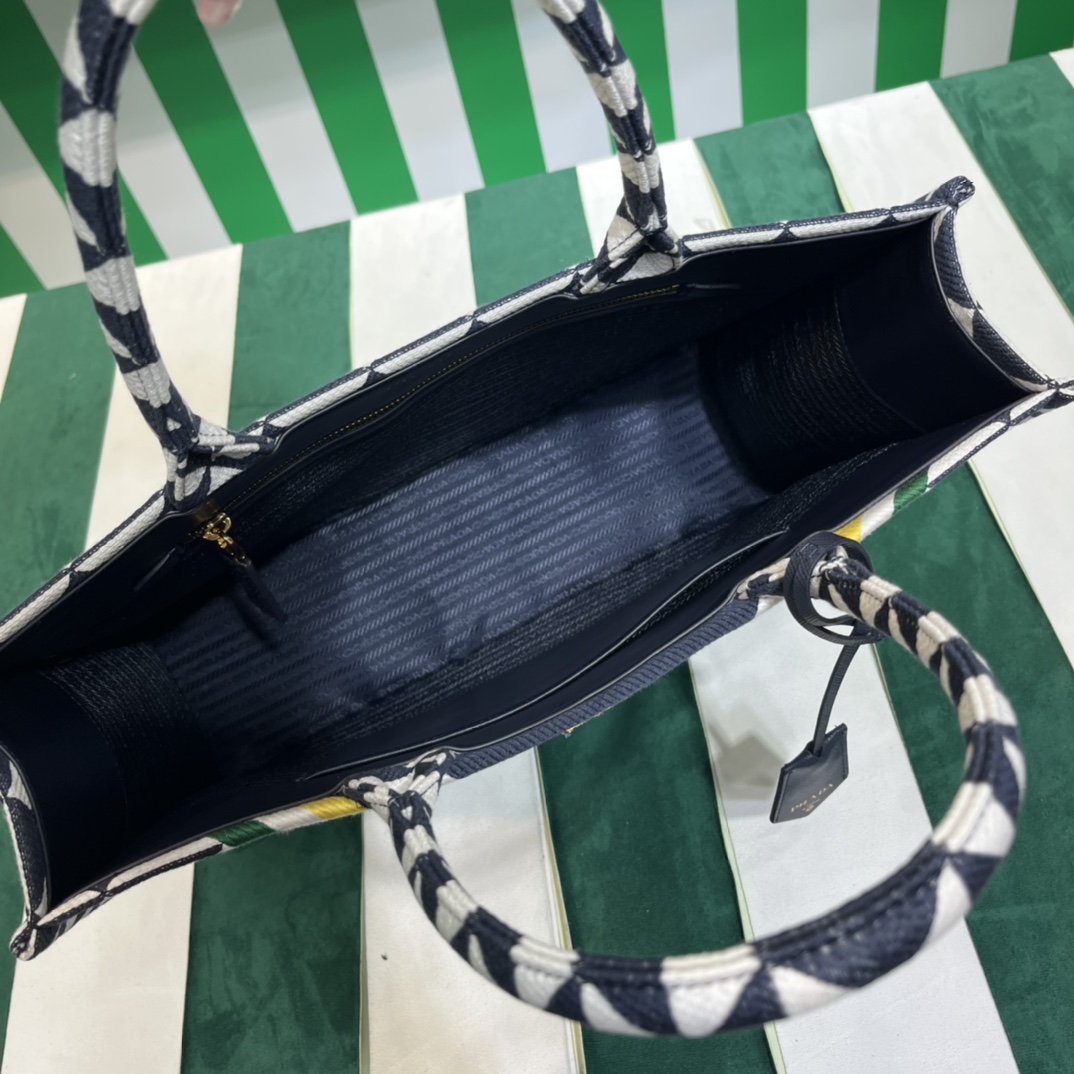 Pra*a symbole embroidered fabric tote bag