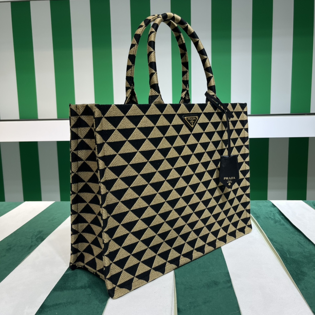 Pra*a symbole embroidered fabric tote bag