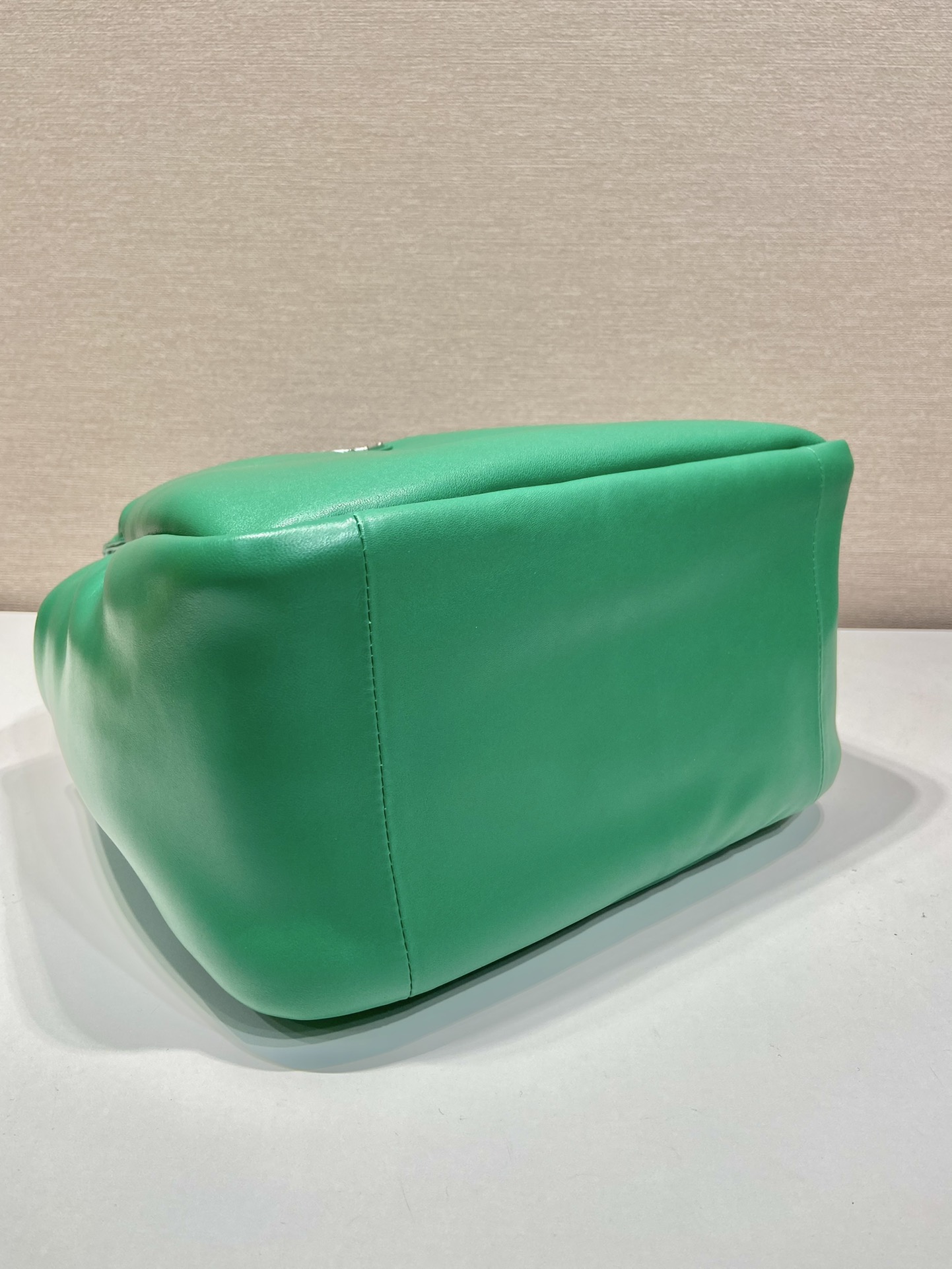 medium padded Pra*a soft nappa leather bag